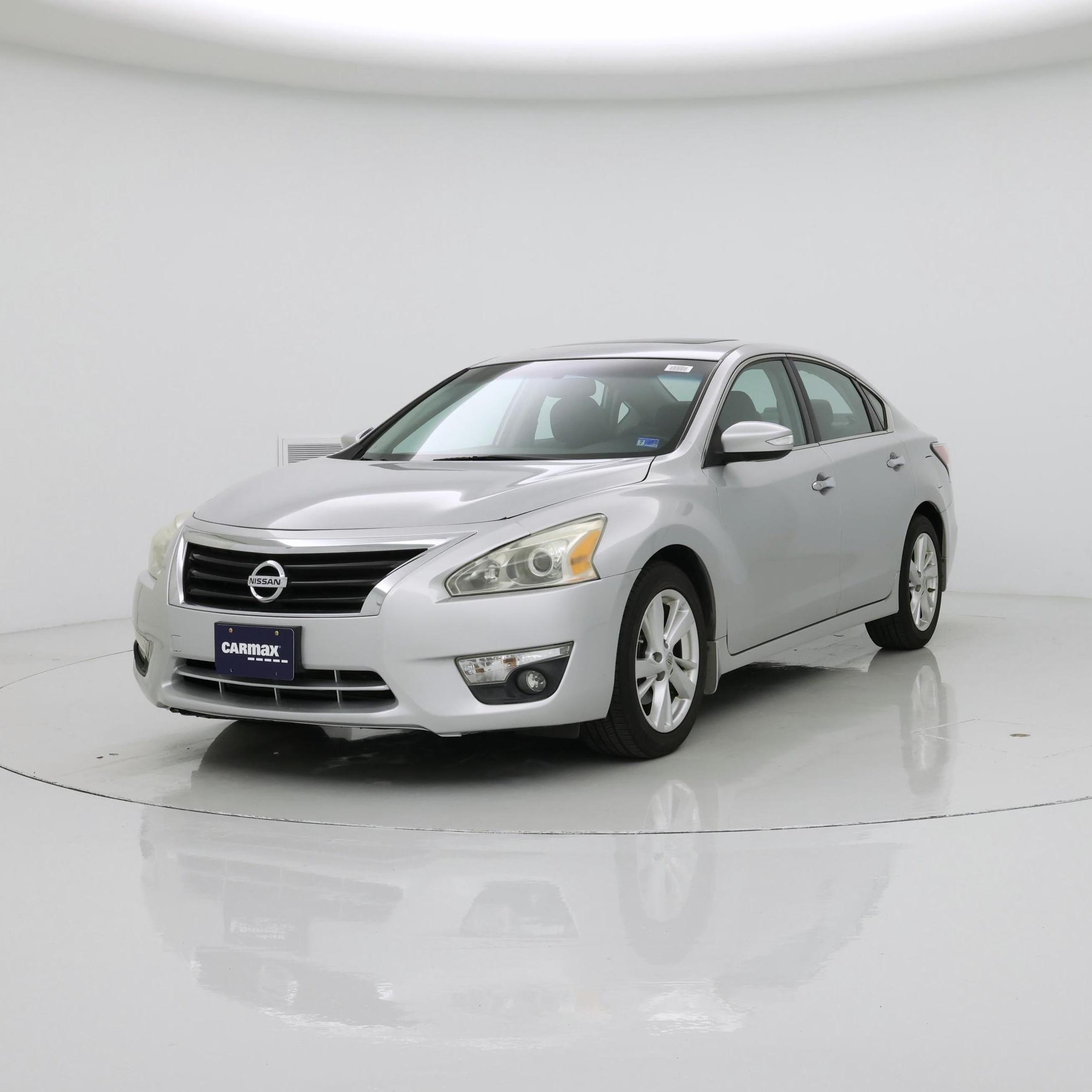 Thumbnail: 2015 Nissan Altima - 4