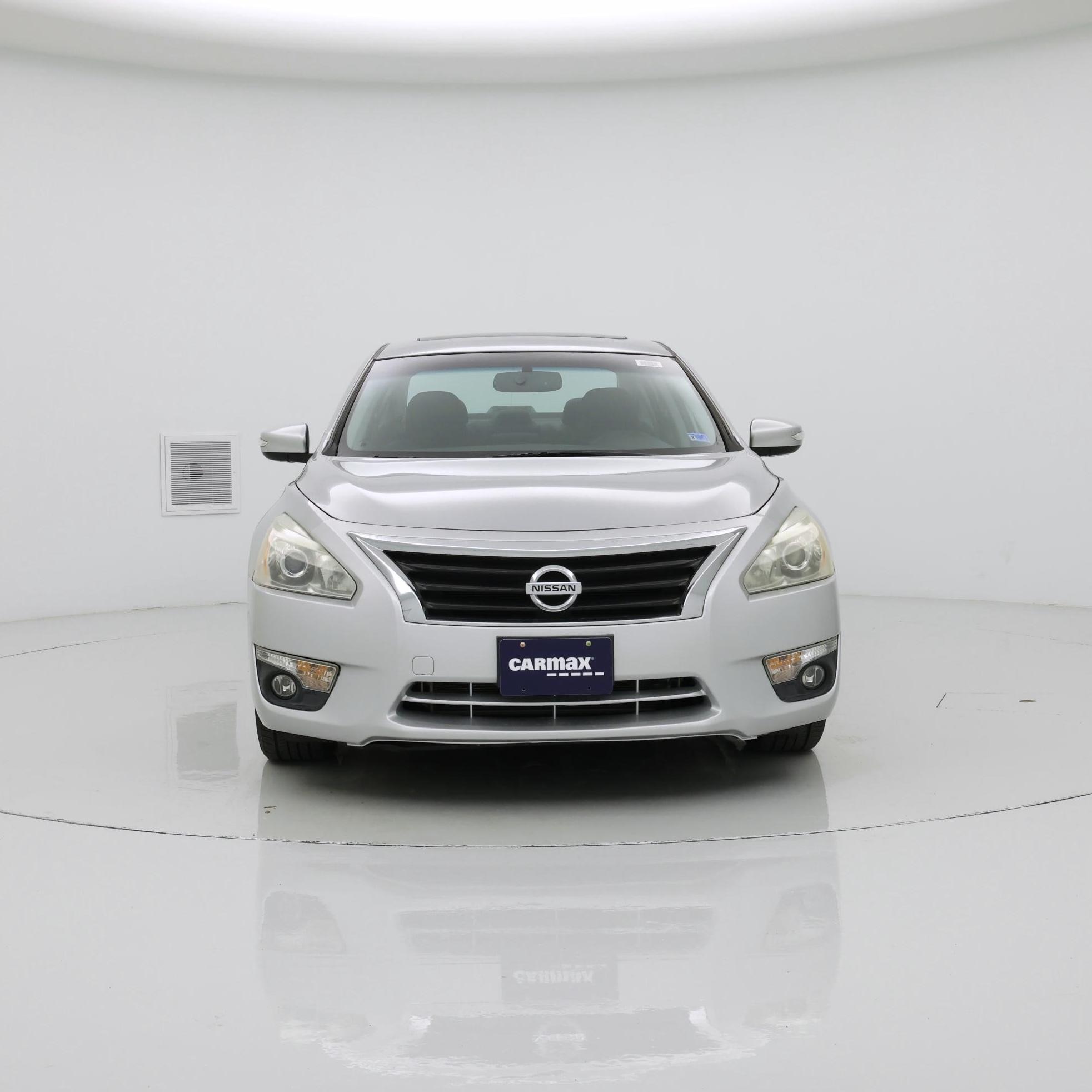 Thumbnail: 2015 Nissan Altima - 5