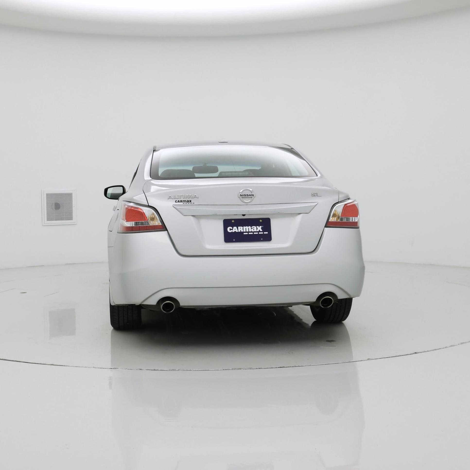 Thumbnail: 2015 Nissan Altima - 6