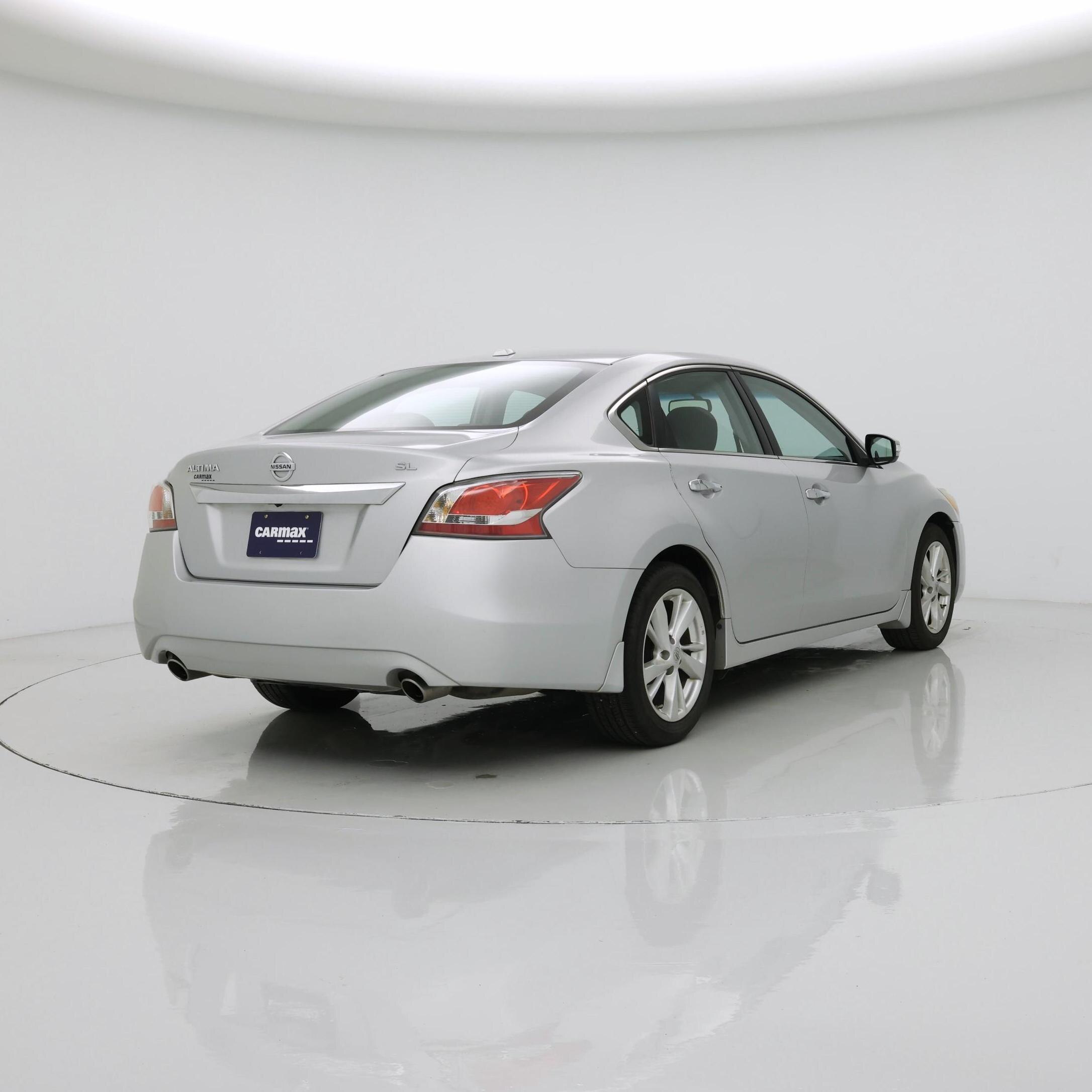 Thumbnail: 2015 Nissan Altima - 8