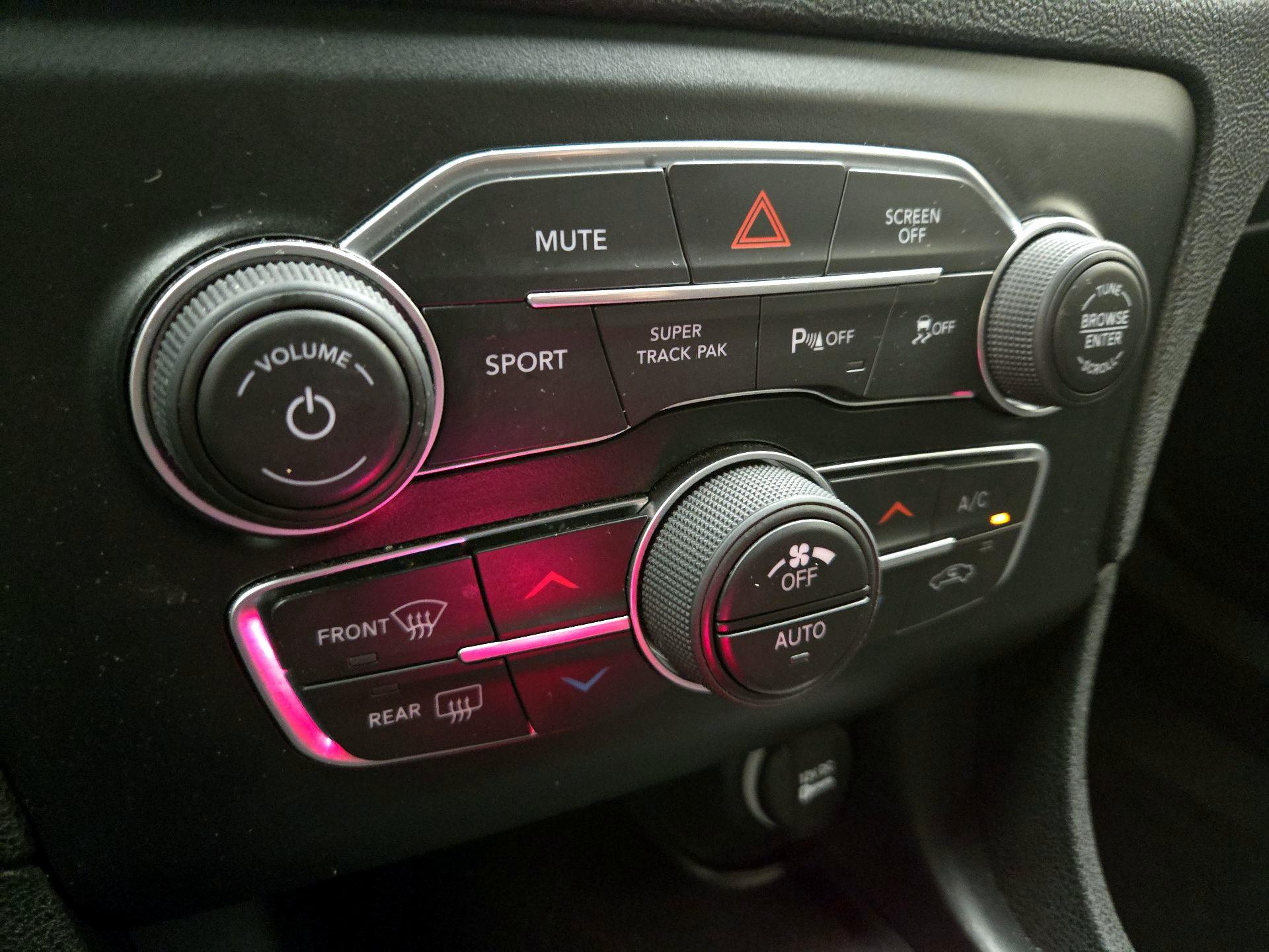 Thumbnail: 2023 Dodge Charger - 16