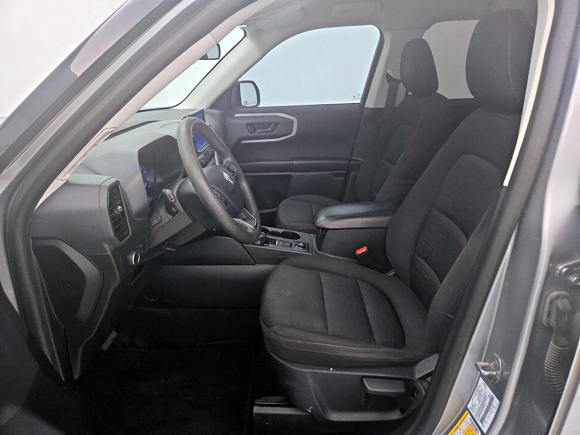 Thumbnail: 2022 Ford Bronco Sport - 11