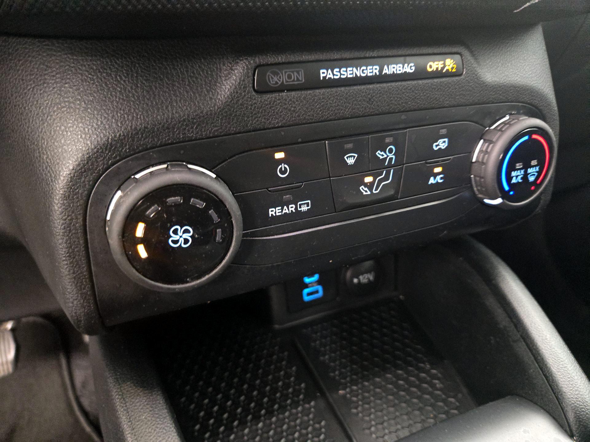 Thumbnail: 2022 Ford Bronco Sport - 16