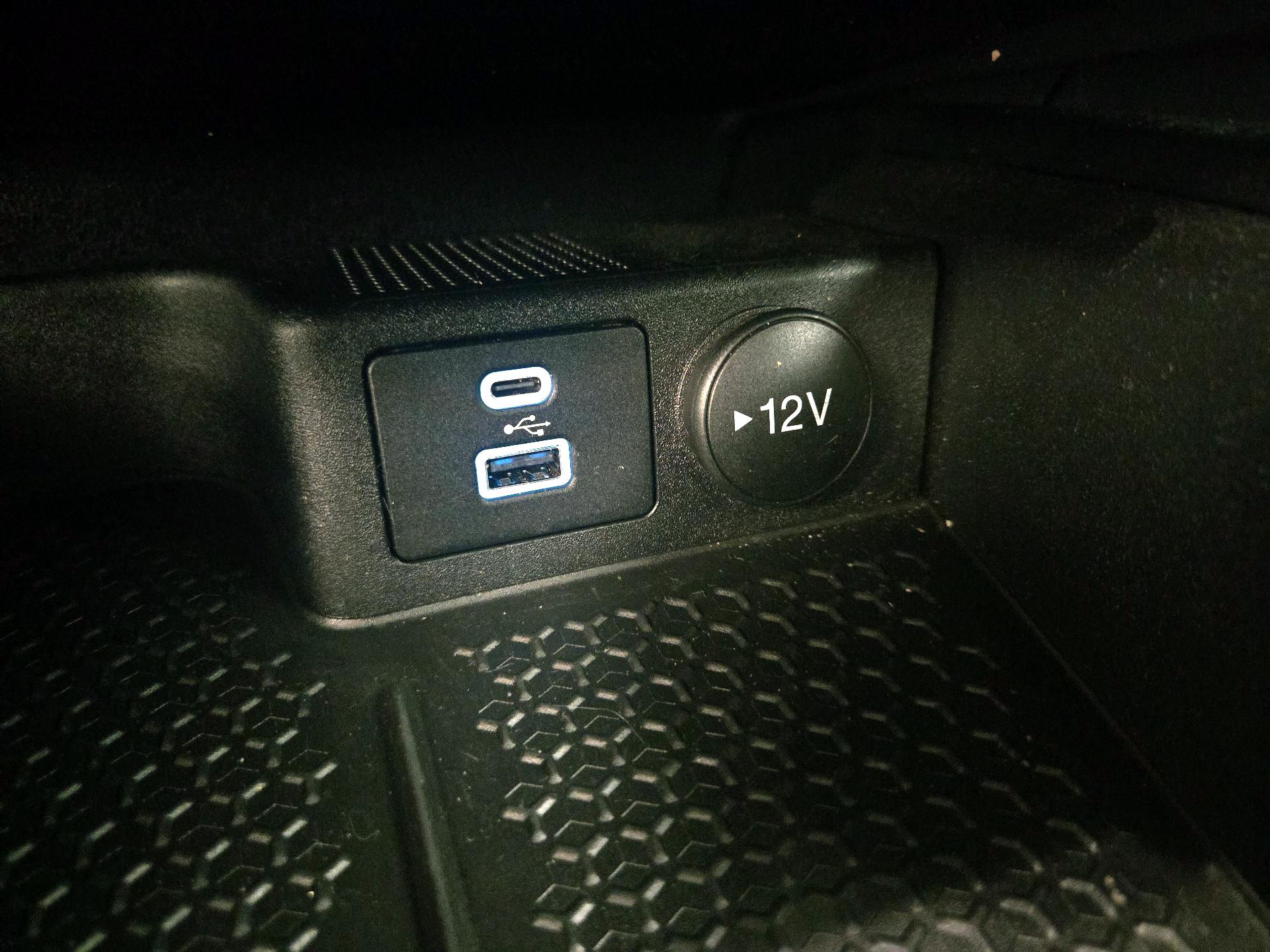 Thumbnail: 2022 Ford Bronco Sport - 18