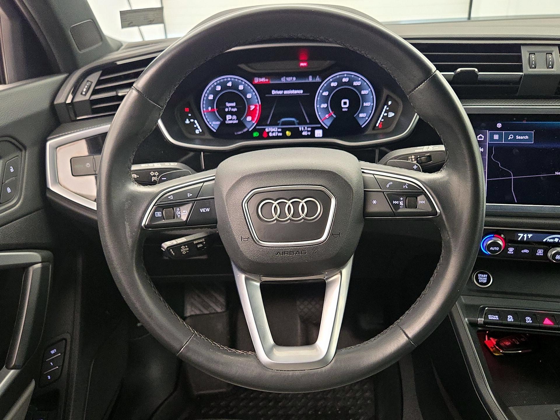 Thumbnail: 2022 Audi Q3 - 10