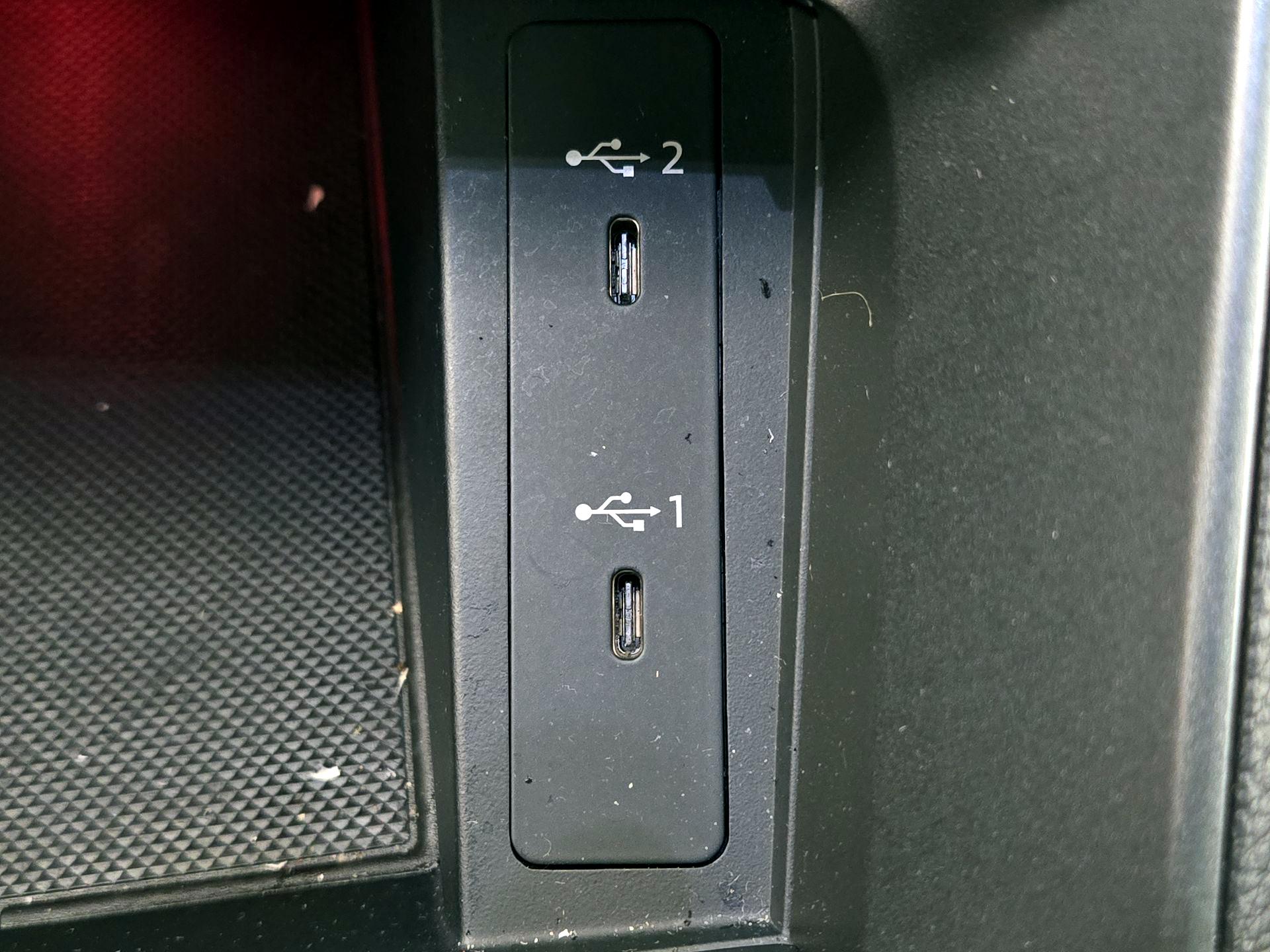 Thumbnail: 2022 Audi Q3 - 19