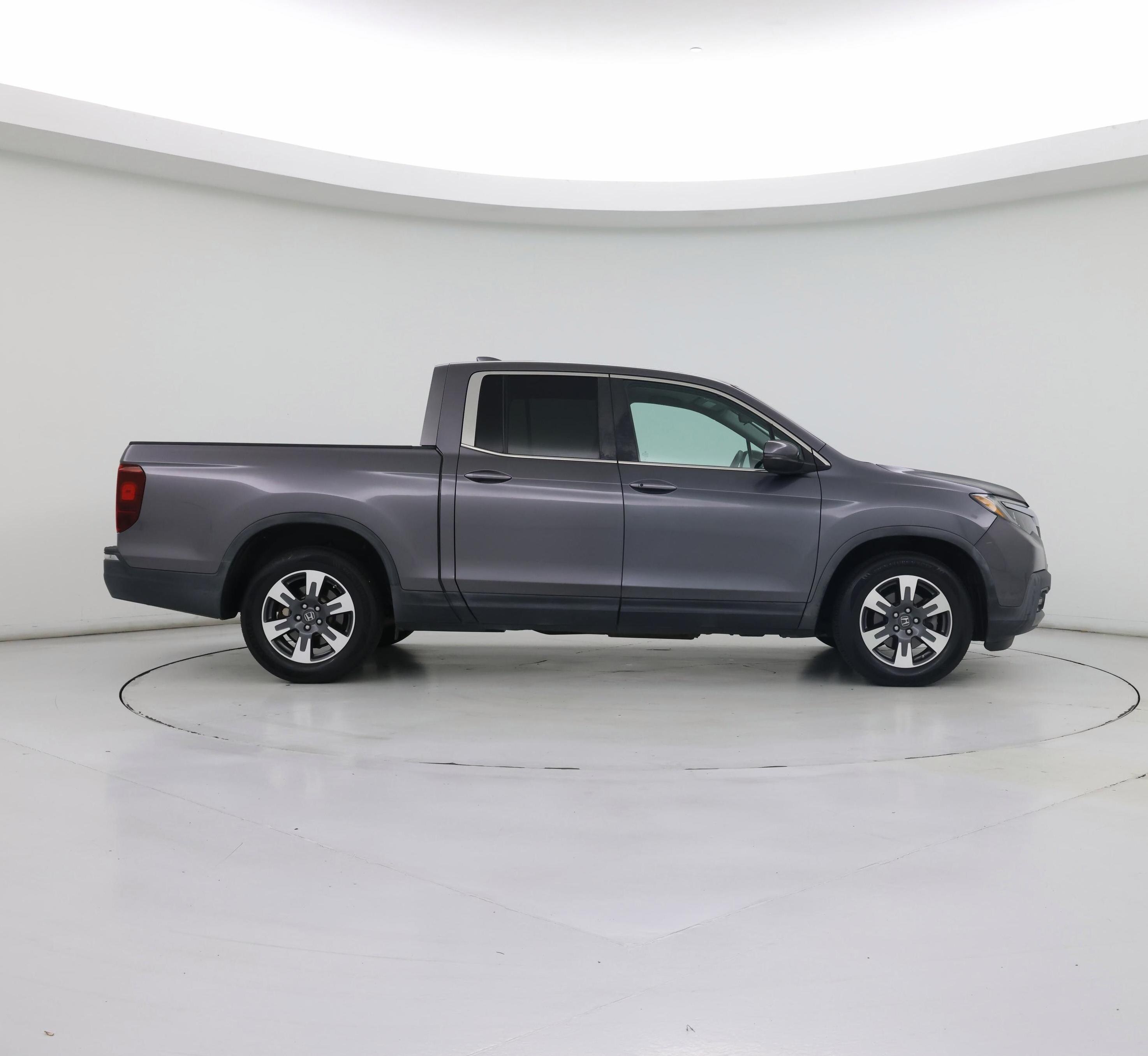 Thumbnail: 2017 Honda Ridgeline - 7