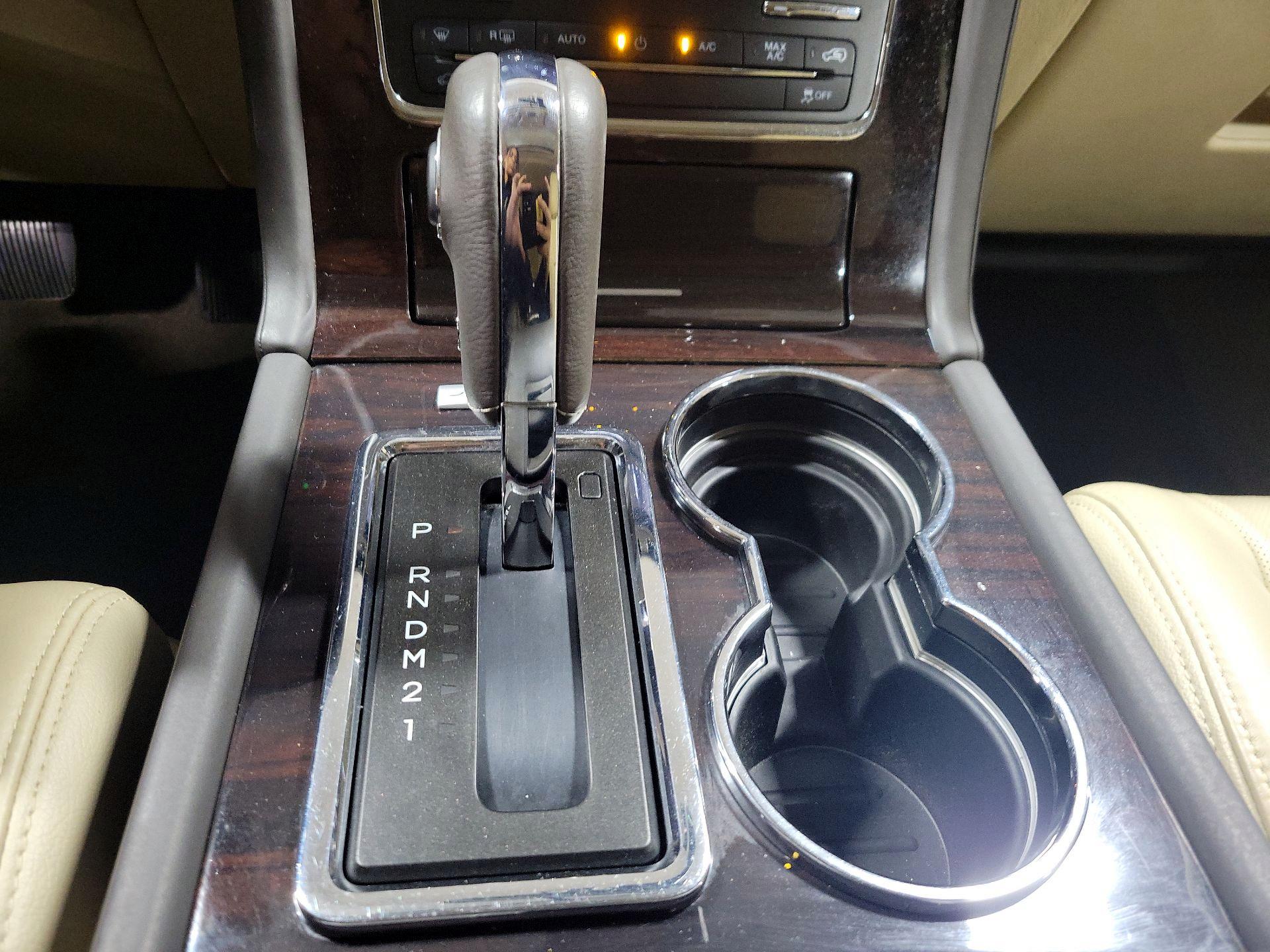 Thumbnail: 2017 Lincoln Navigator - 17