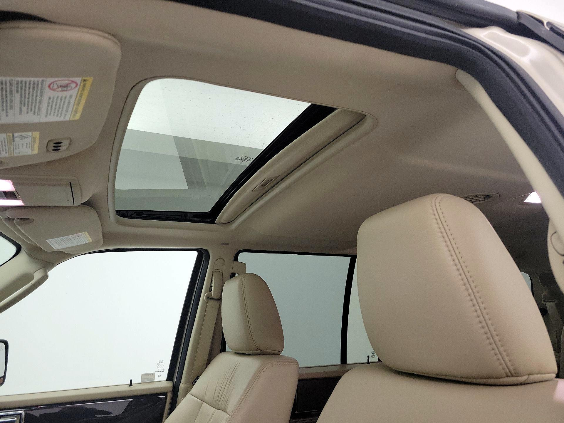 Thumbnail: 2017 Lincoln Navigator - 18