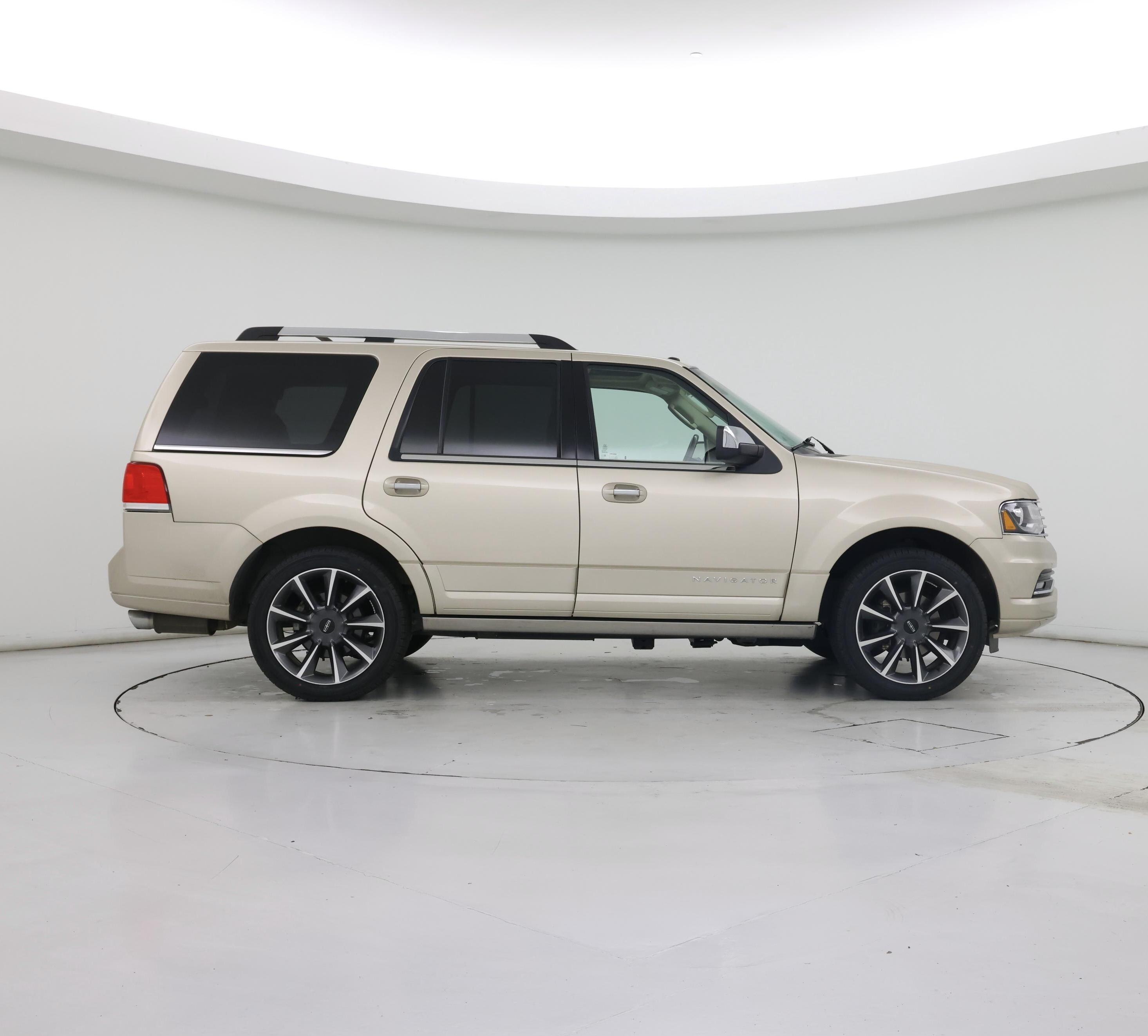 Thumbnail: 2017 Lincoln Navigator - 7