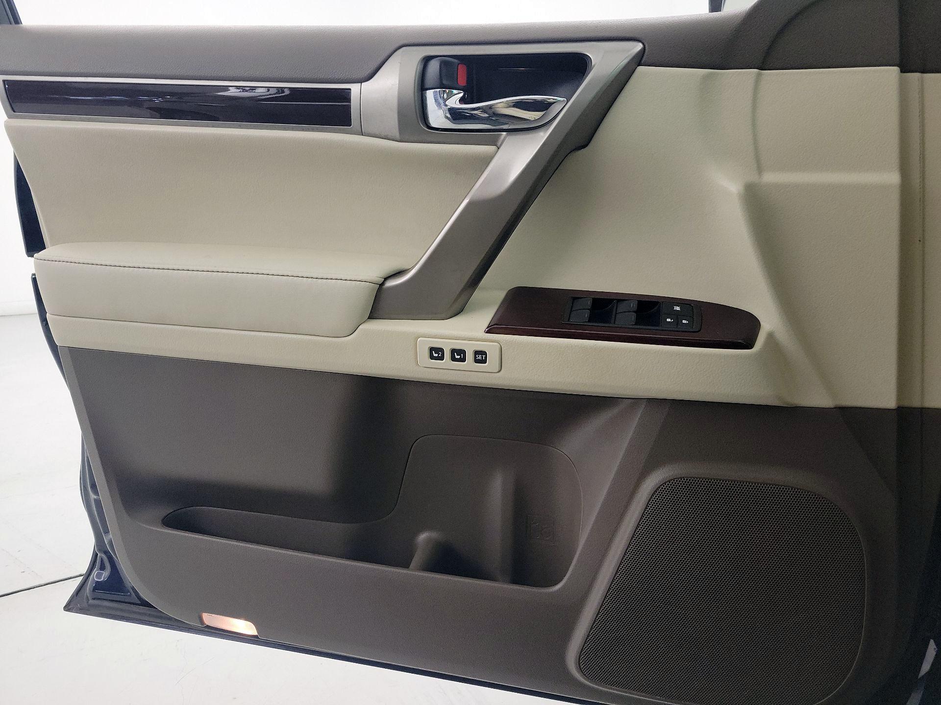 Thumbnail: 2017 Lexus GX - 12