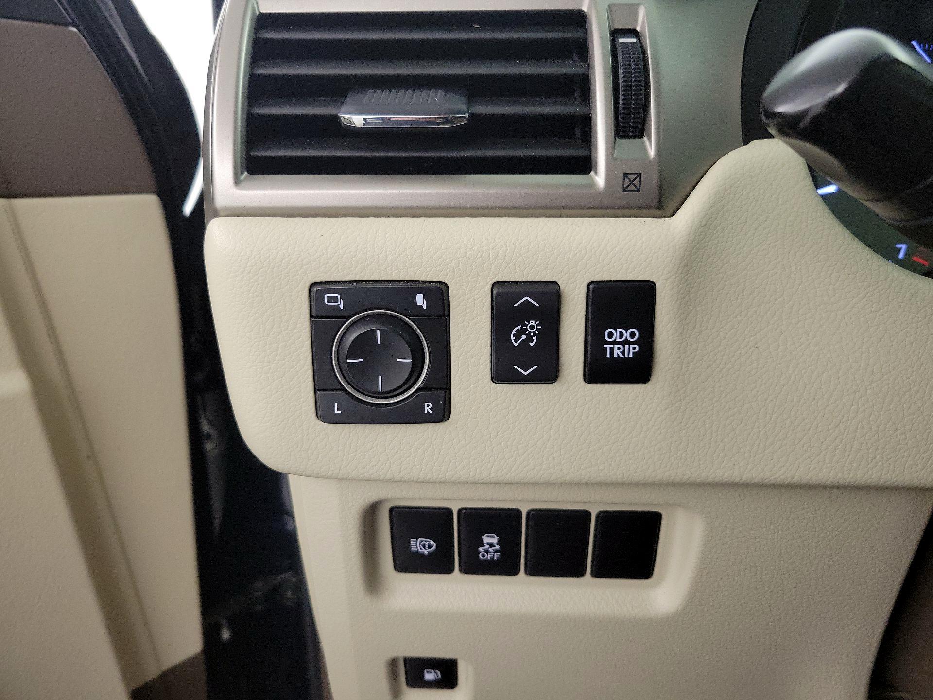 Thumbnail: 2017 Lexus GX - 13