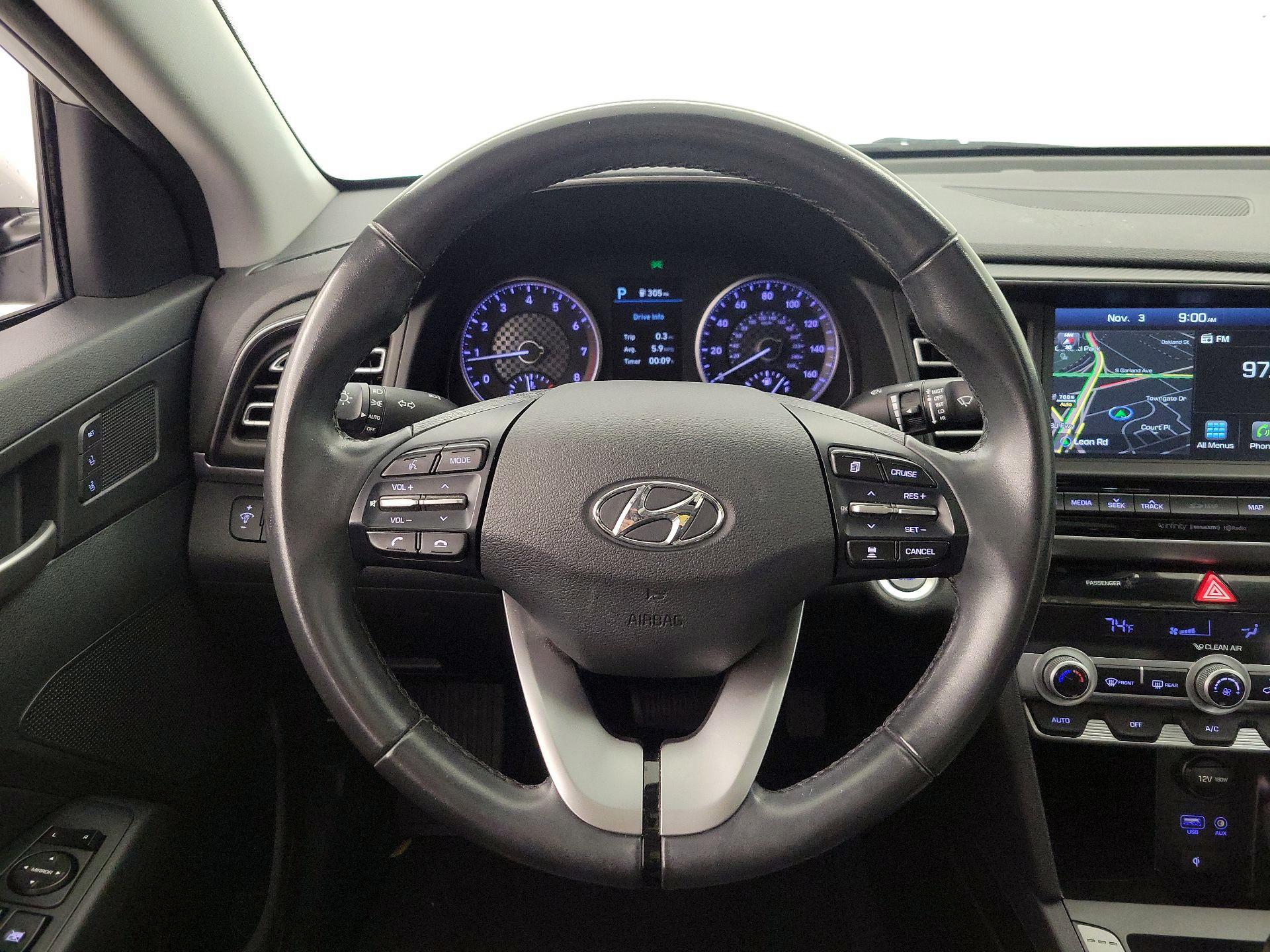 Thumbnail: 2019 Hyundai Elantra - 10