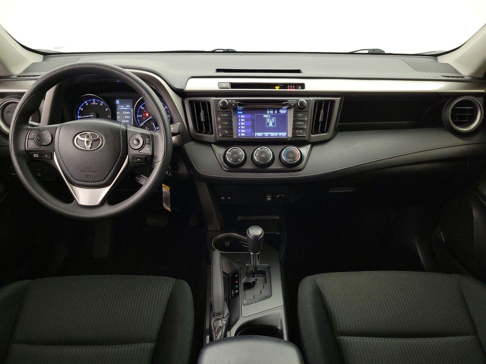 Thumbnail: 2017 Toyota RAV4 - 9