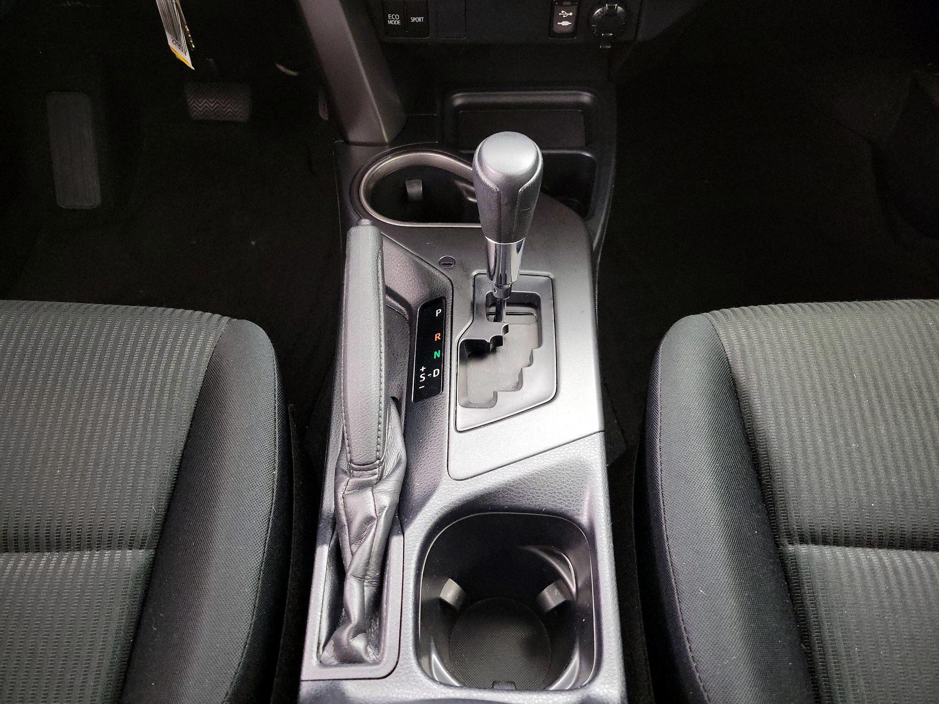 Thumbnail: 2017 Toyota RAV4 - 17