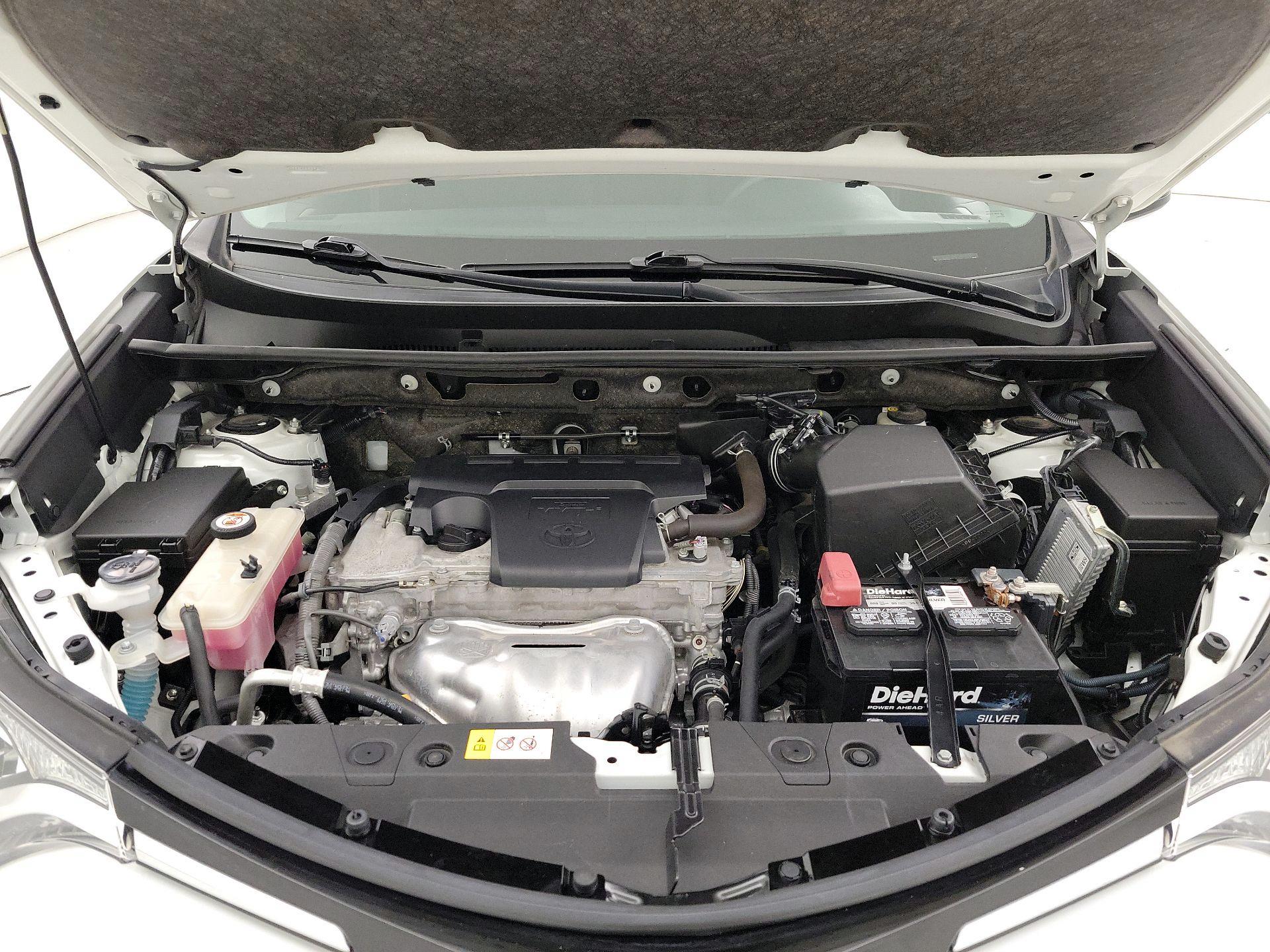 Thumbnail: 2017 Toyota RAV4 - 20