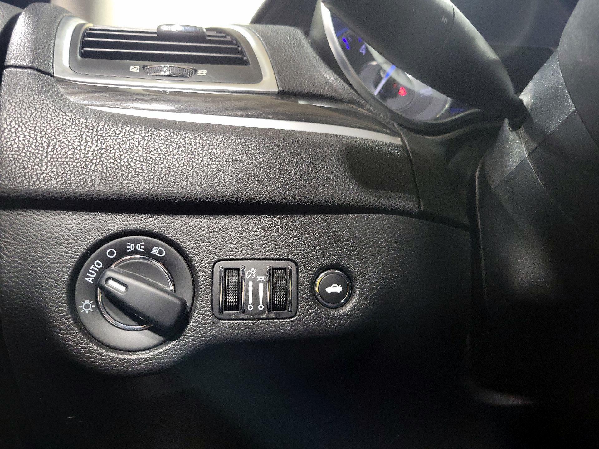 Thumbnail: 2020 Chrysler 300 - 13