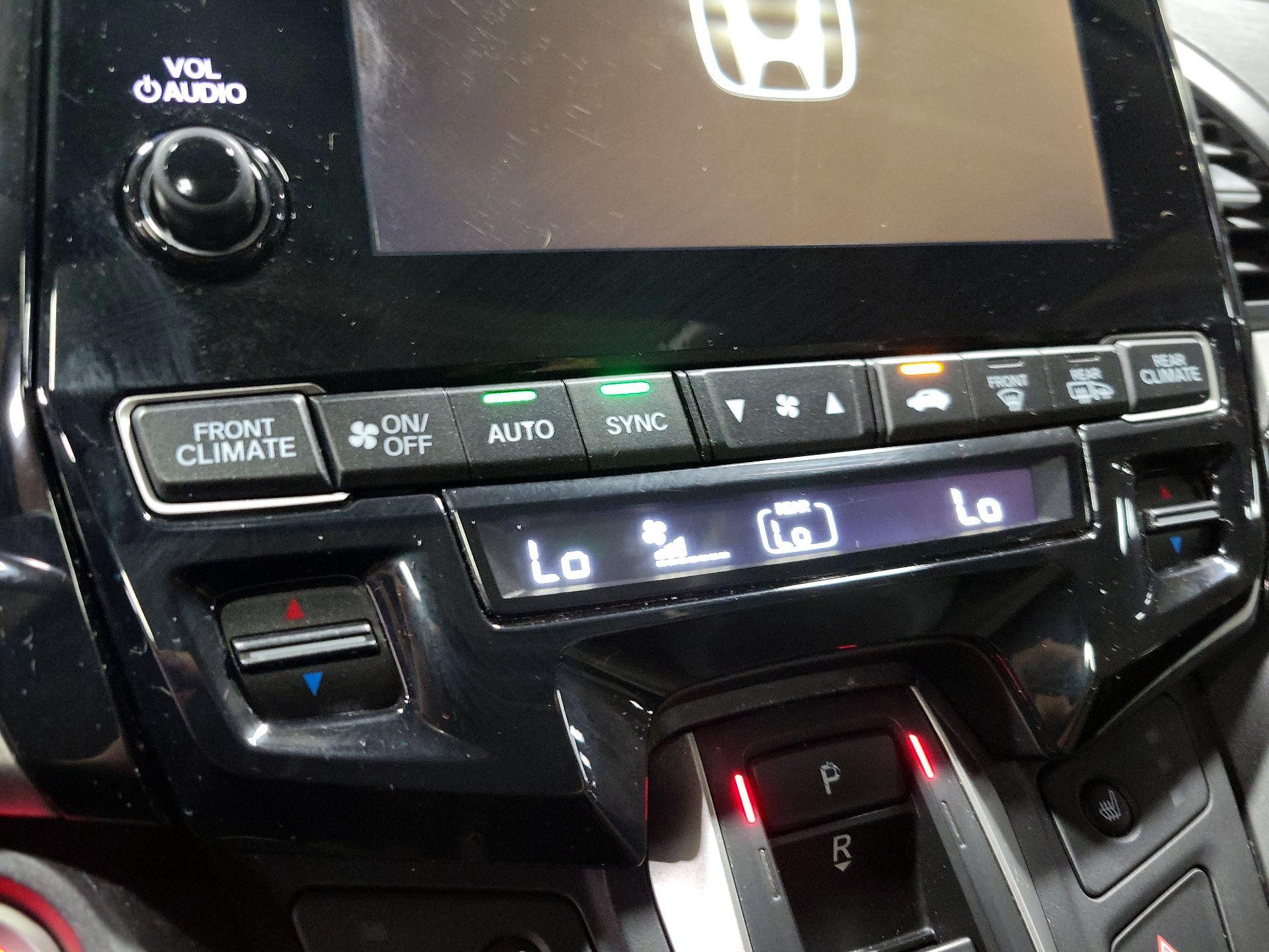 Thumbnail: 2018 Honda Odyssey - 16