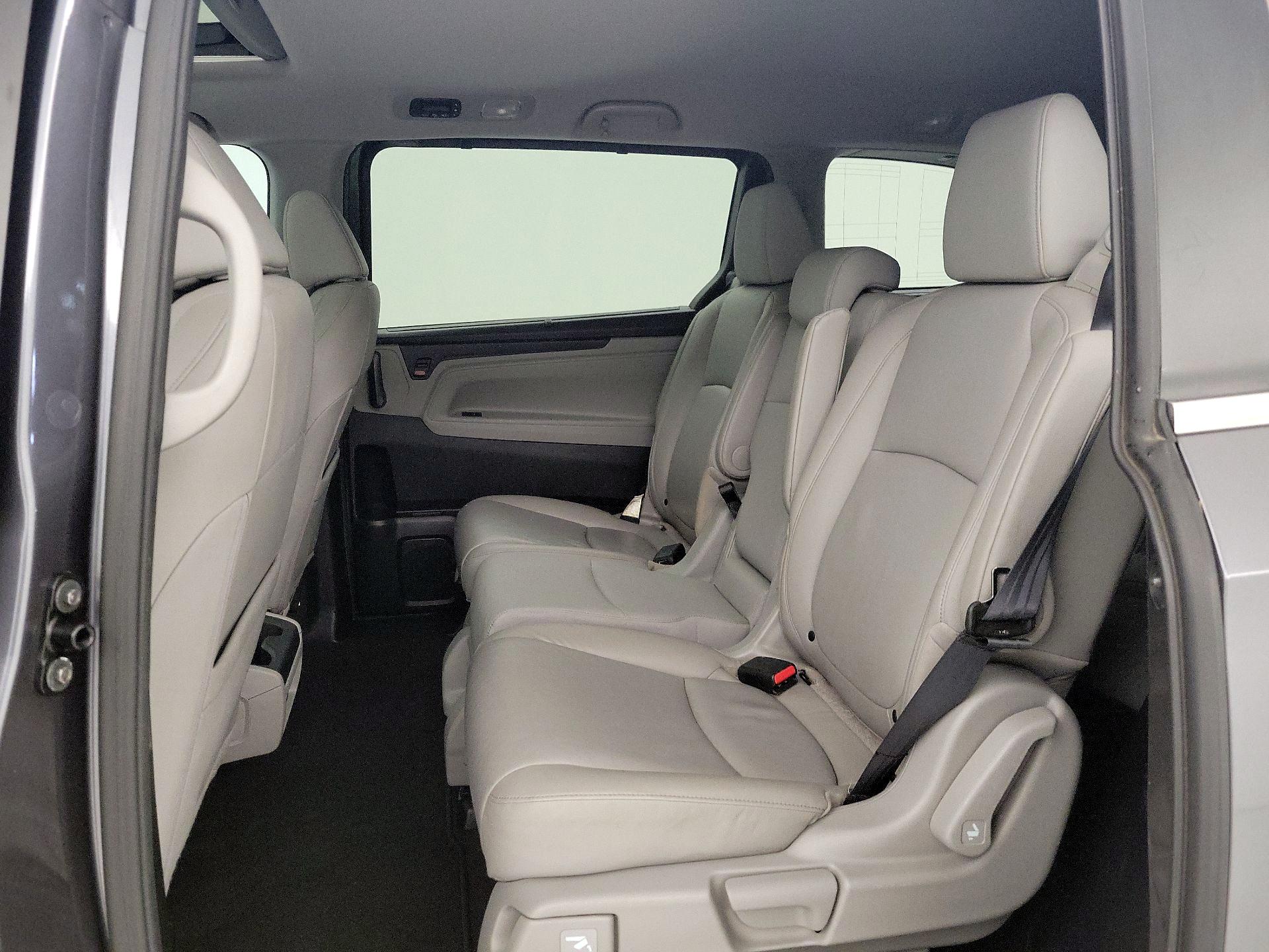 Thumbnail: 2018 Honda Odyssey - 19