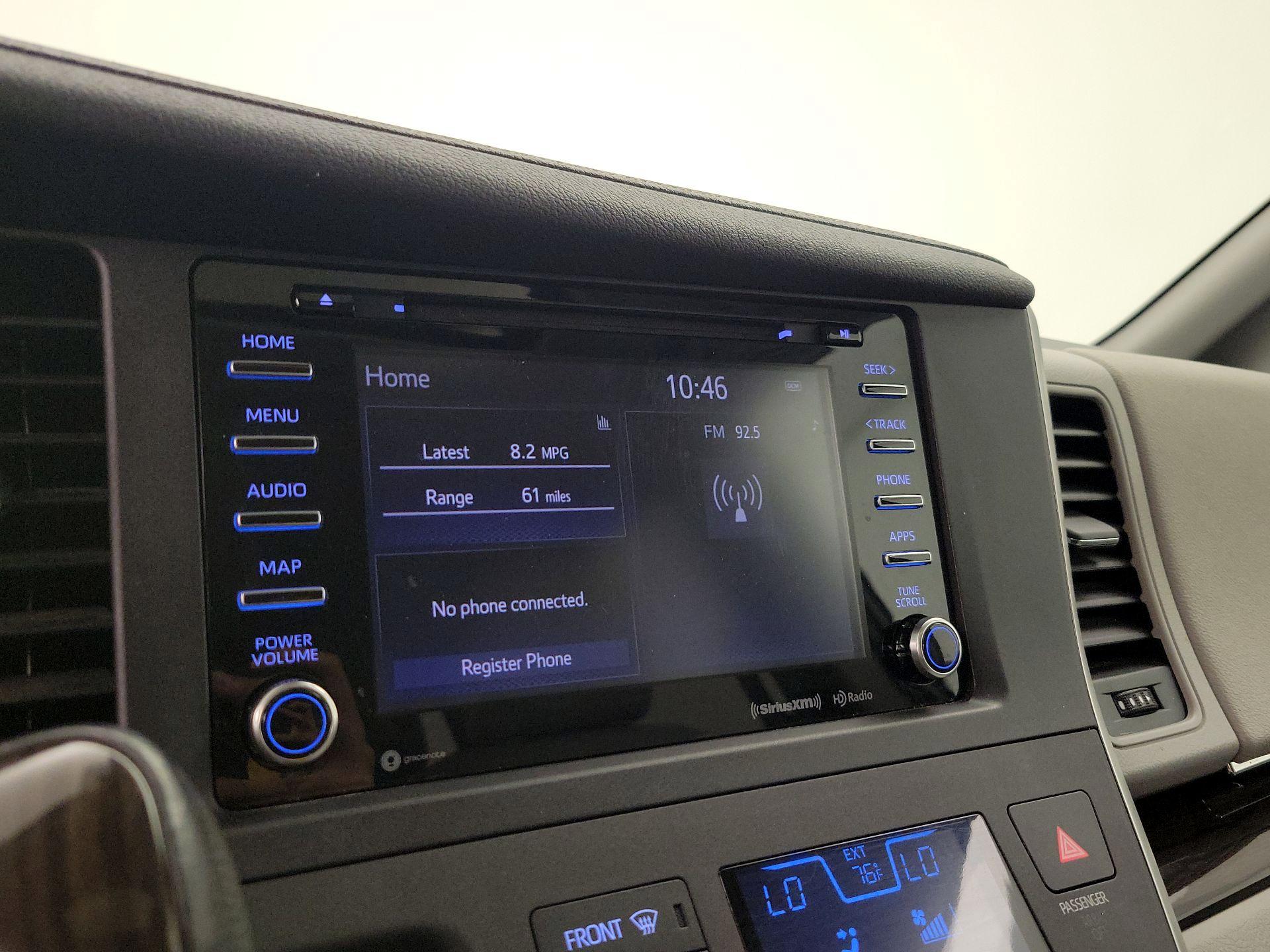 Thumbnail: 2020 Toyota Sienna - 15