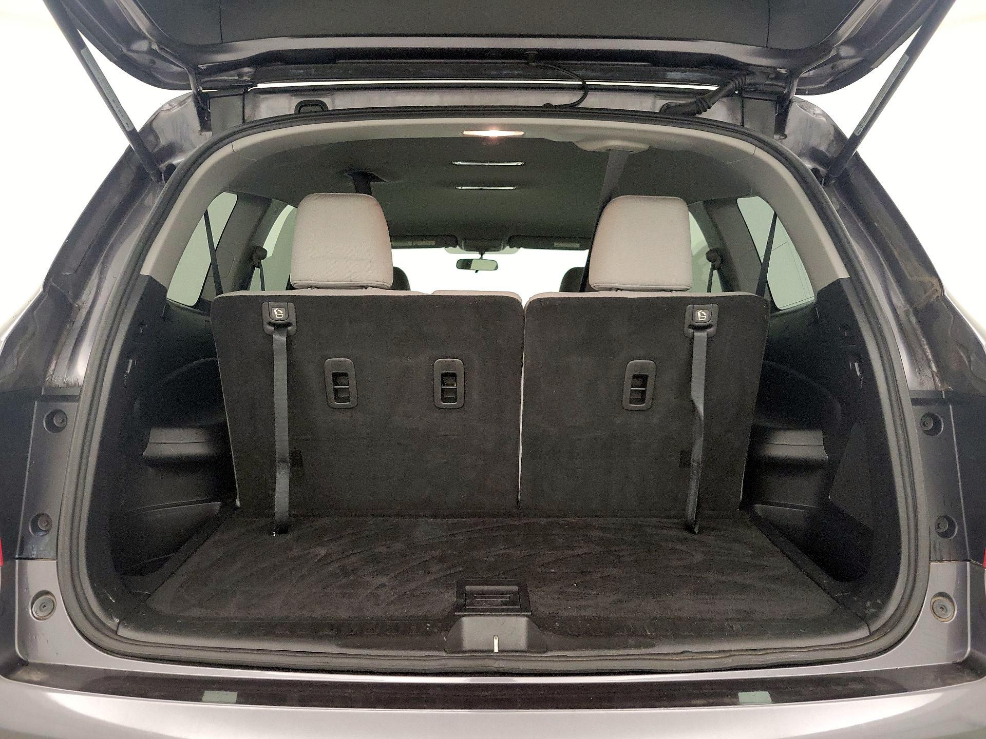 Thumbnail: 2017 Honda Pilot - 19