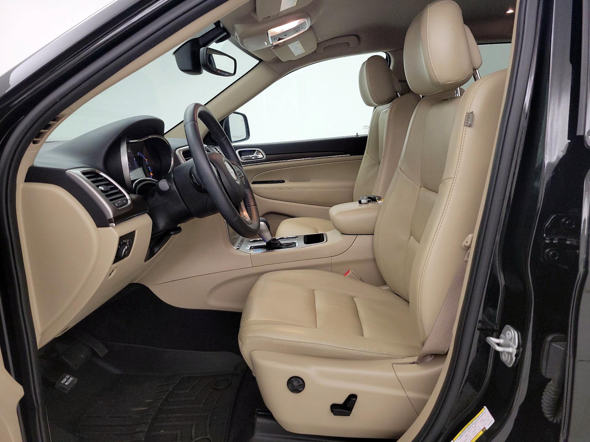 Thumbnail: 2018 Jeep Grand Cherokee - 11