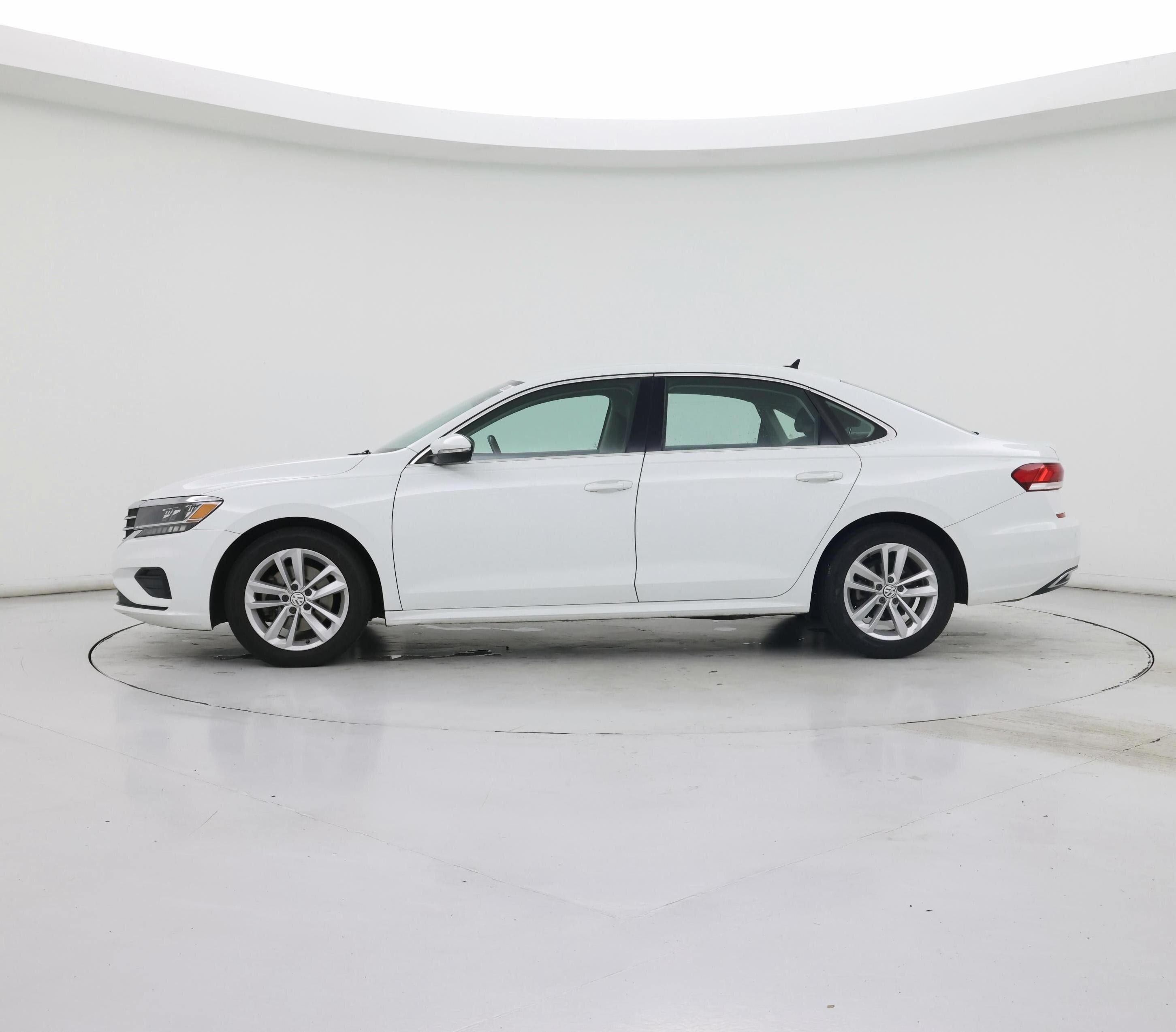 Thumbnail: 2020 Volkswagen Passat - 3