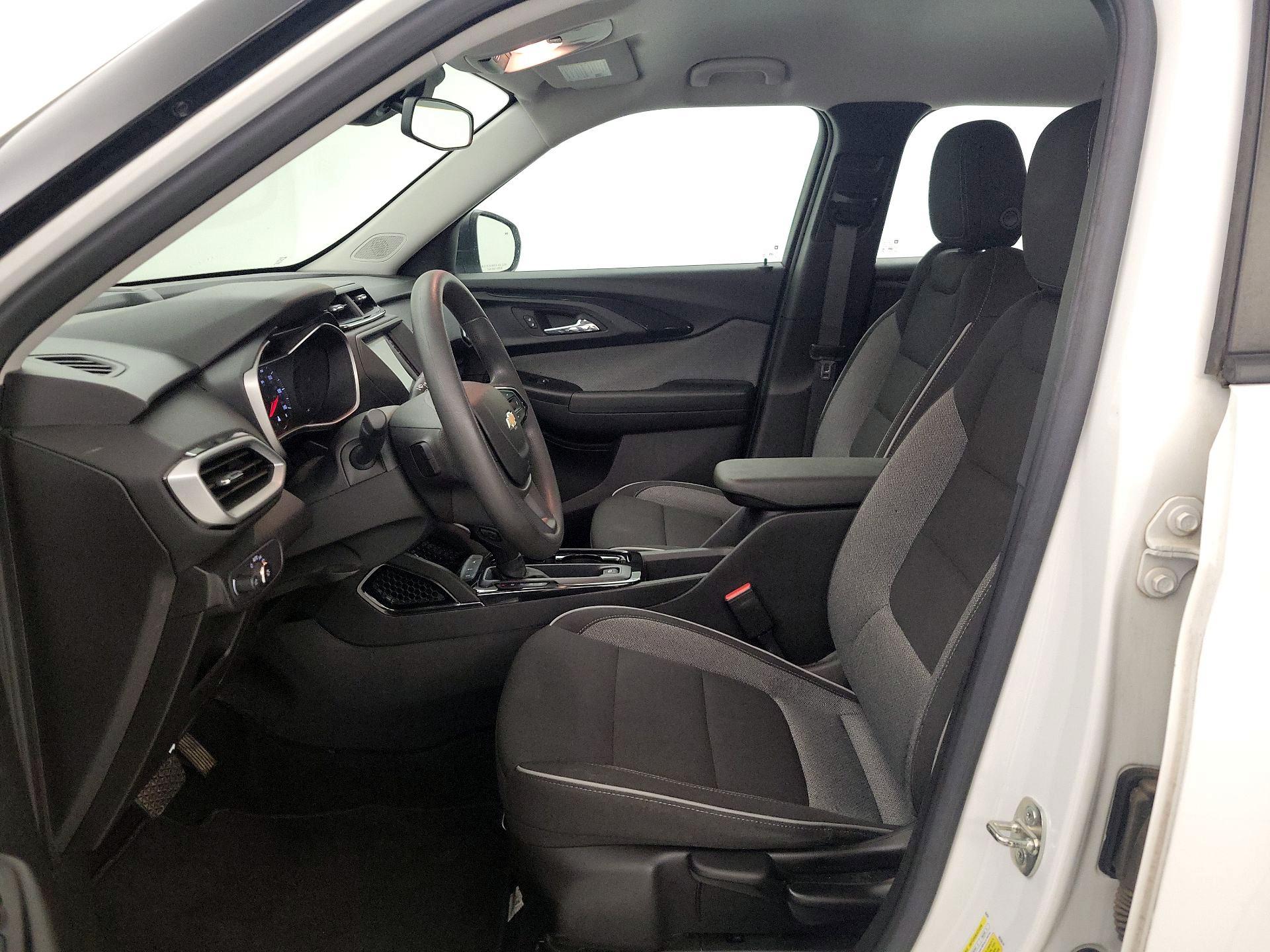 Thumbnail: 2023 Chevrolet TrailBlazer - 11