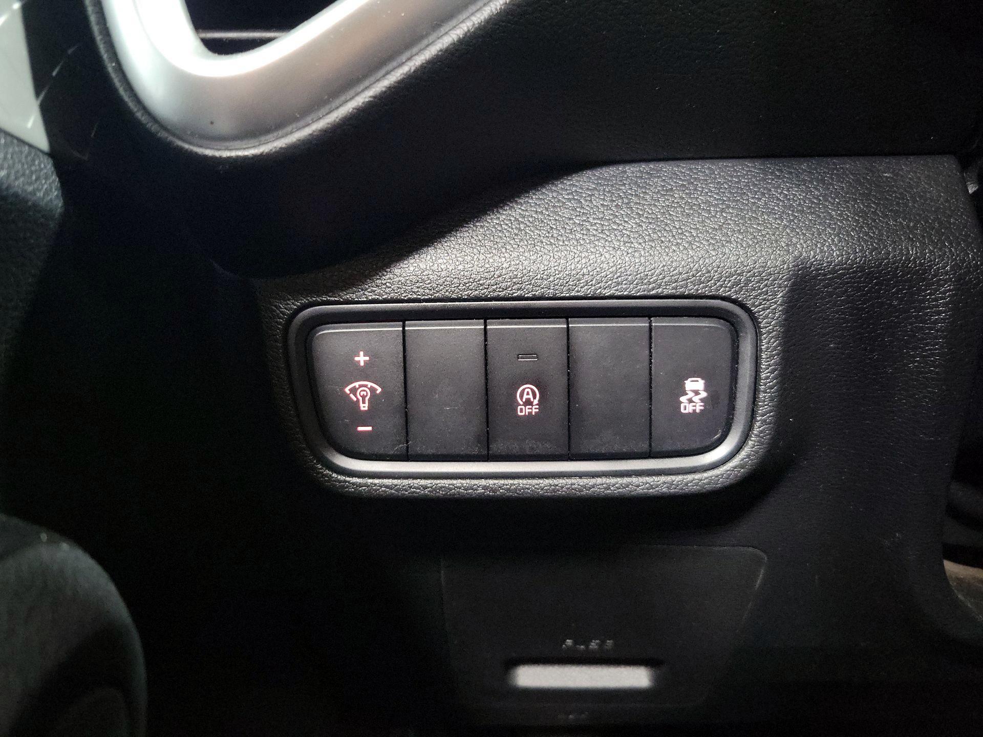 Thumbnail: 2020 Kia Soul - 13