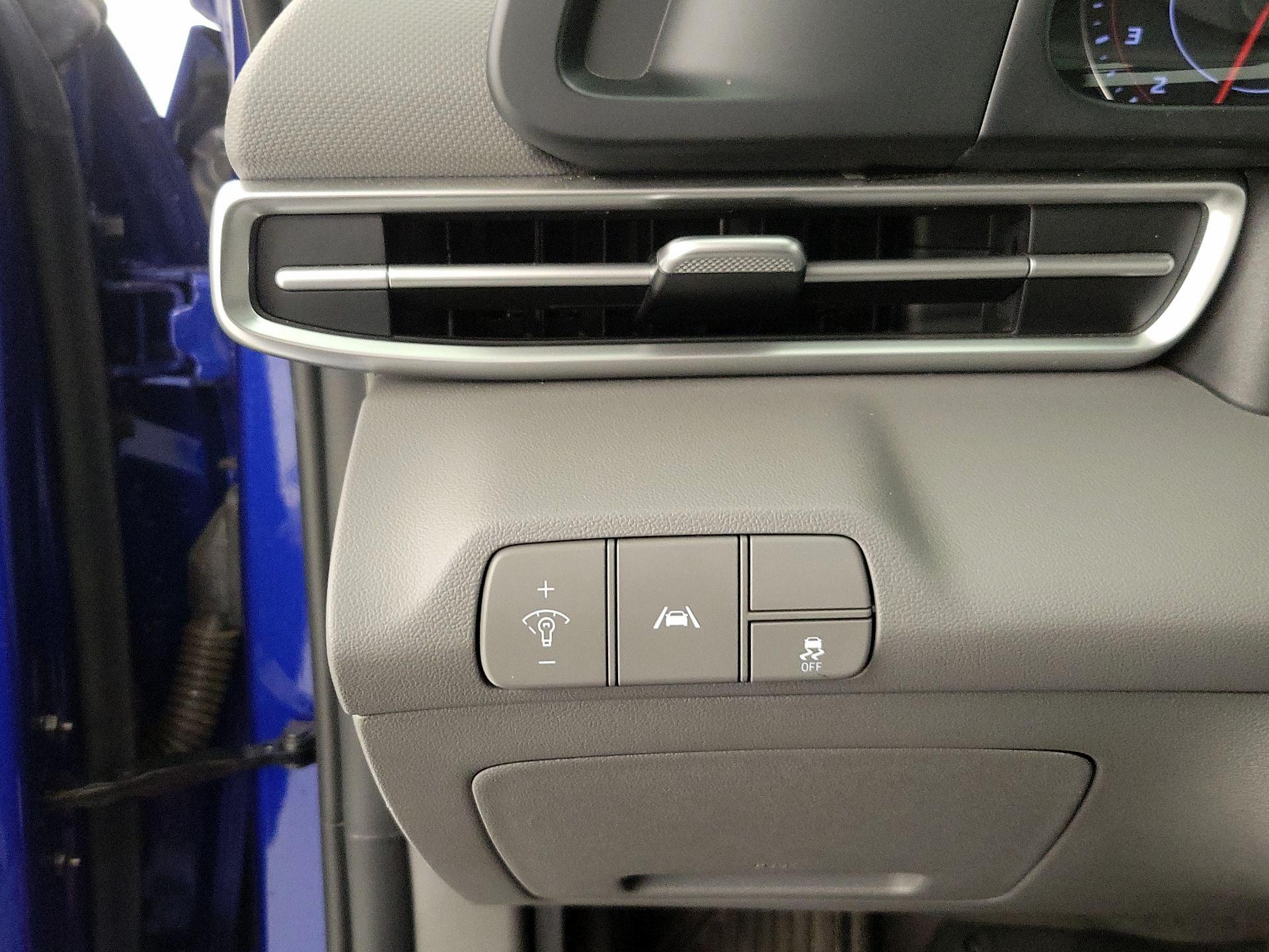 Thumbnail: 2023 Hyundai Elantra - 13