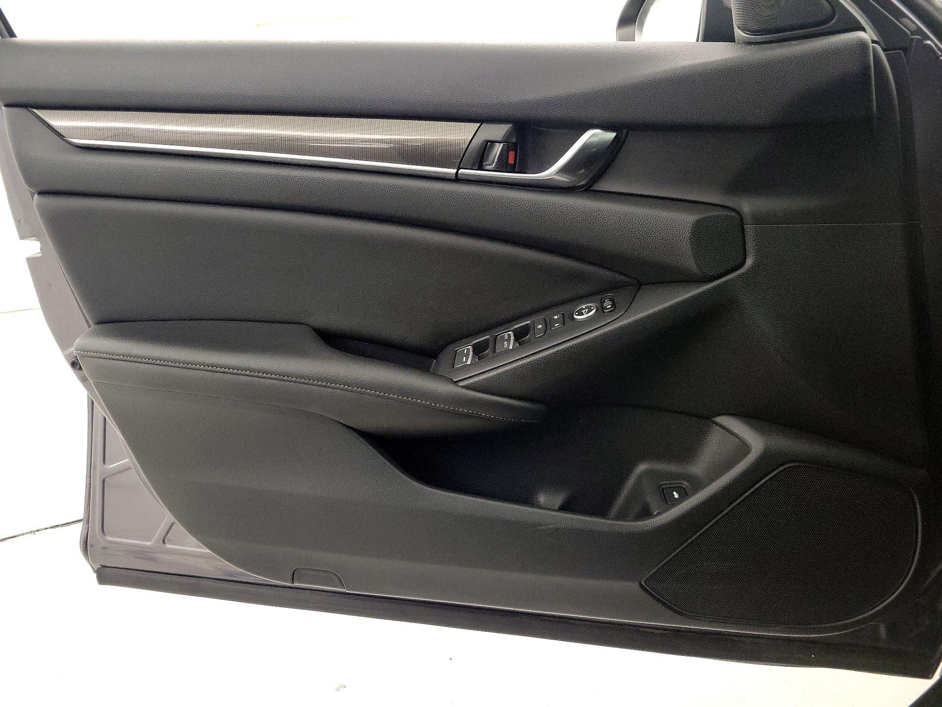 Thumbnail: 2019 Honda Accord - 12