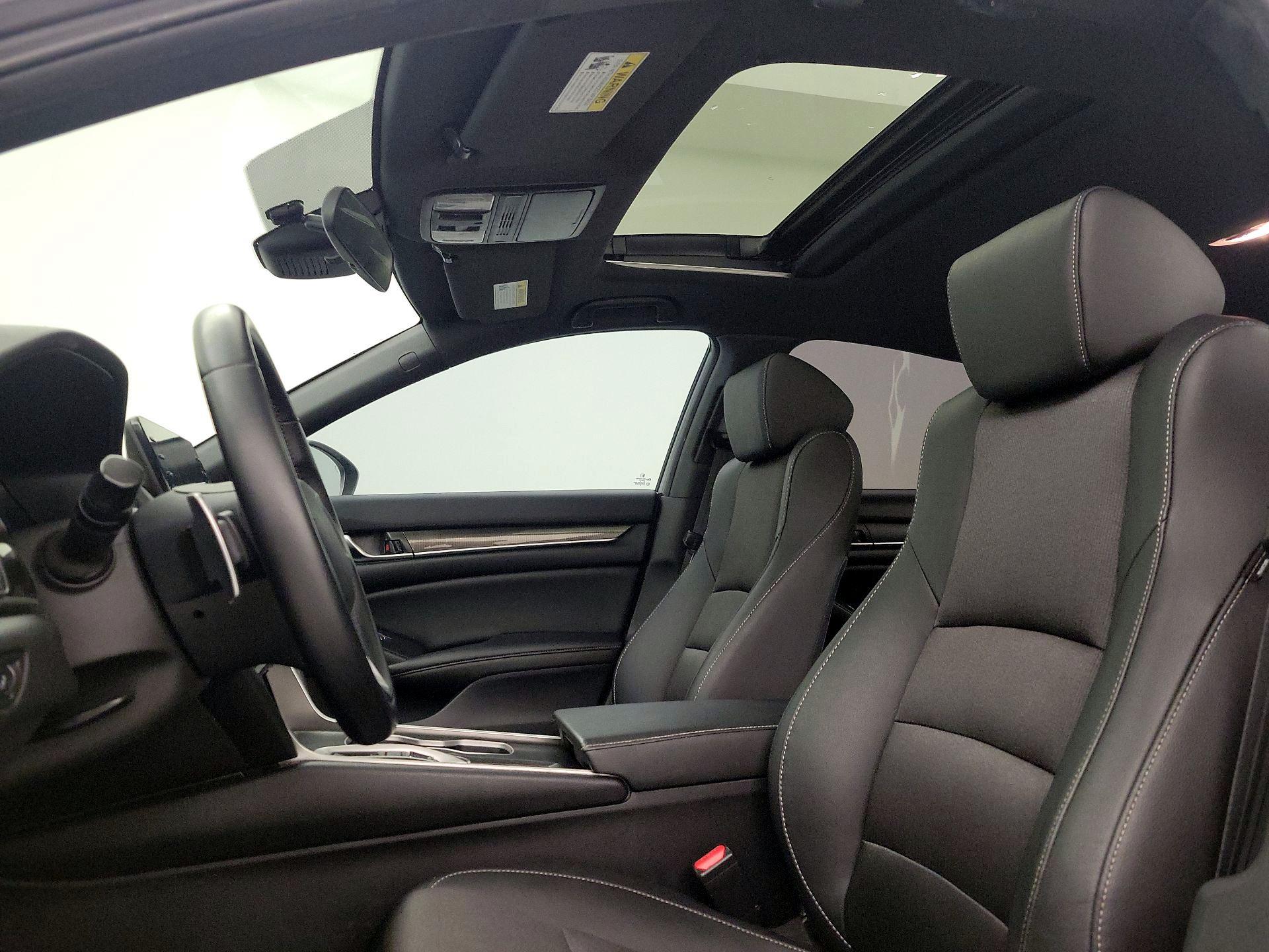 Thumbnail: 2019 Honda Accord - 18