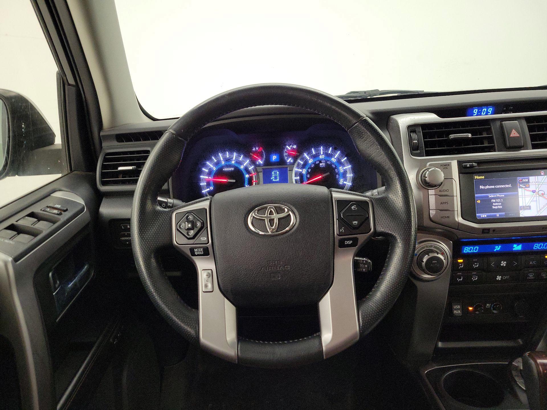 Thumbnail: 2016 Toyota 4Runner - 10