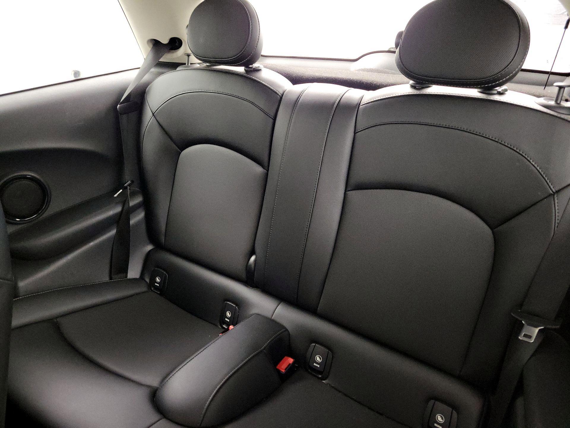 Thumbnail: 2017 MINI Cooper Hardtop - 17