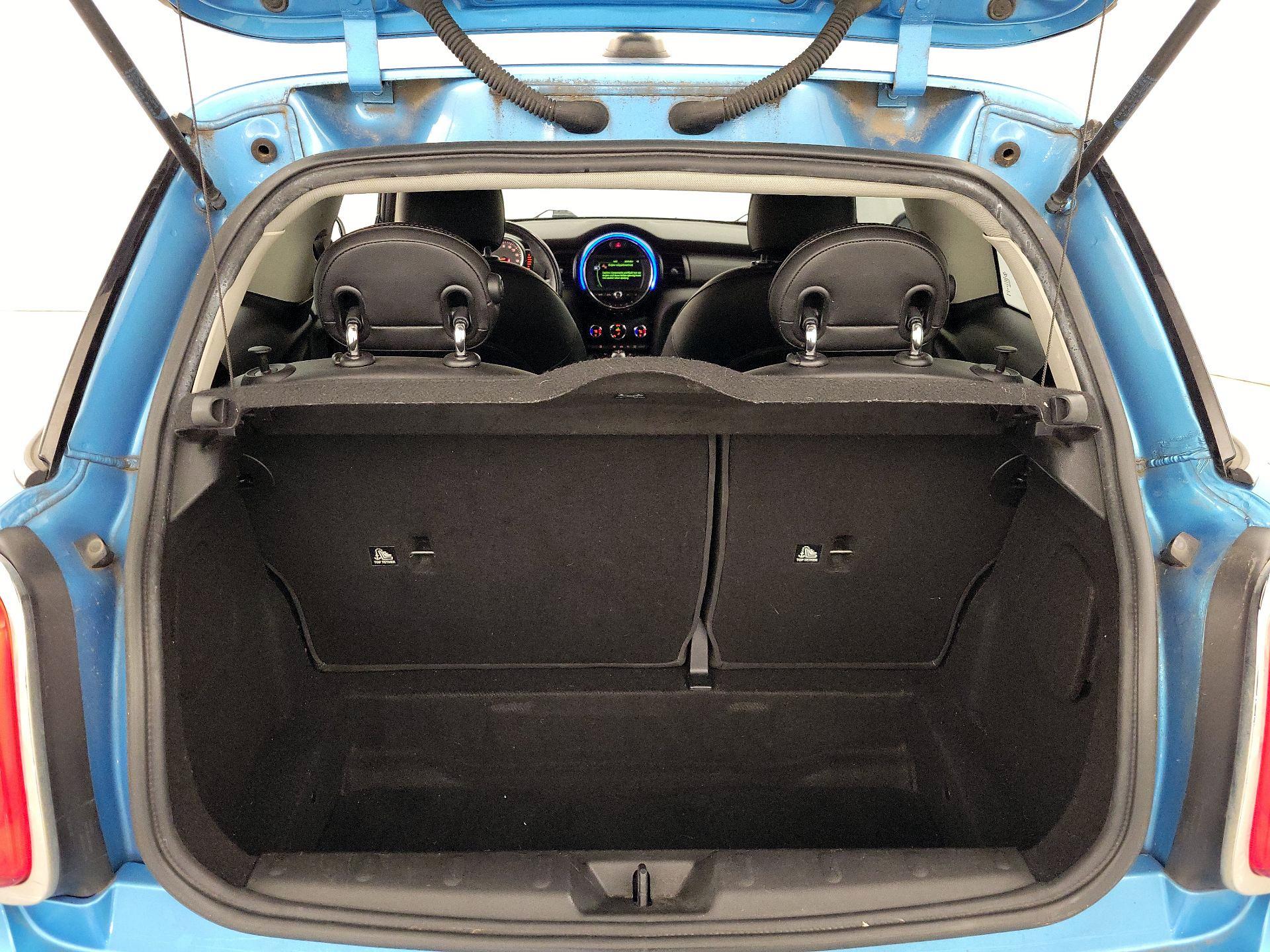 Thumbnail: 2017 MINI Cooper Hardtop - 18