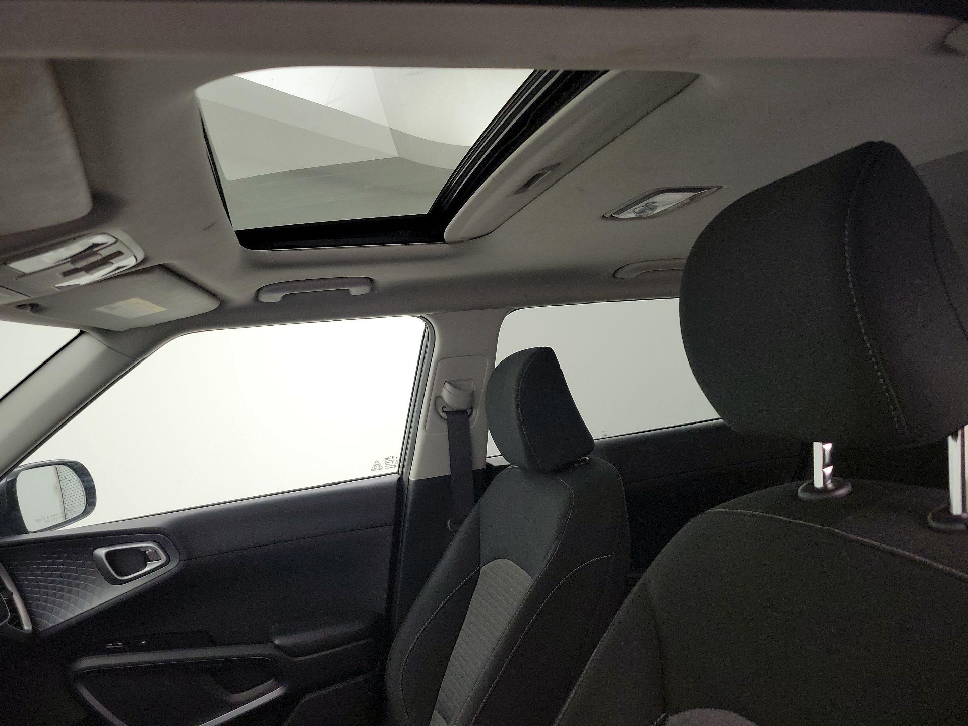 Thumbnail: 2020 Kia Soul - 18