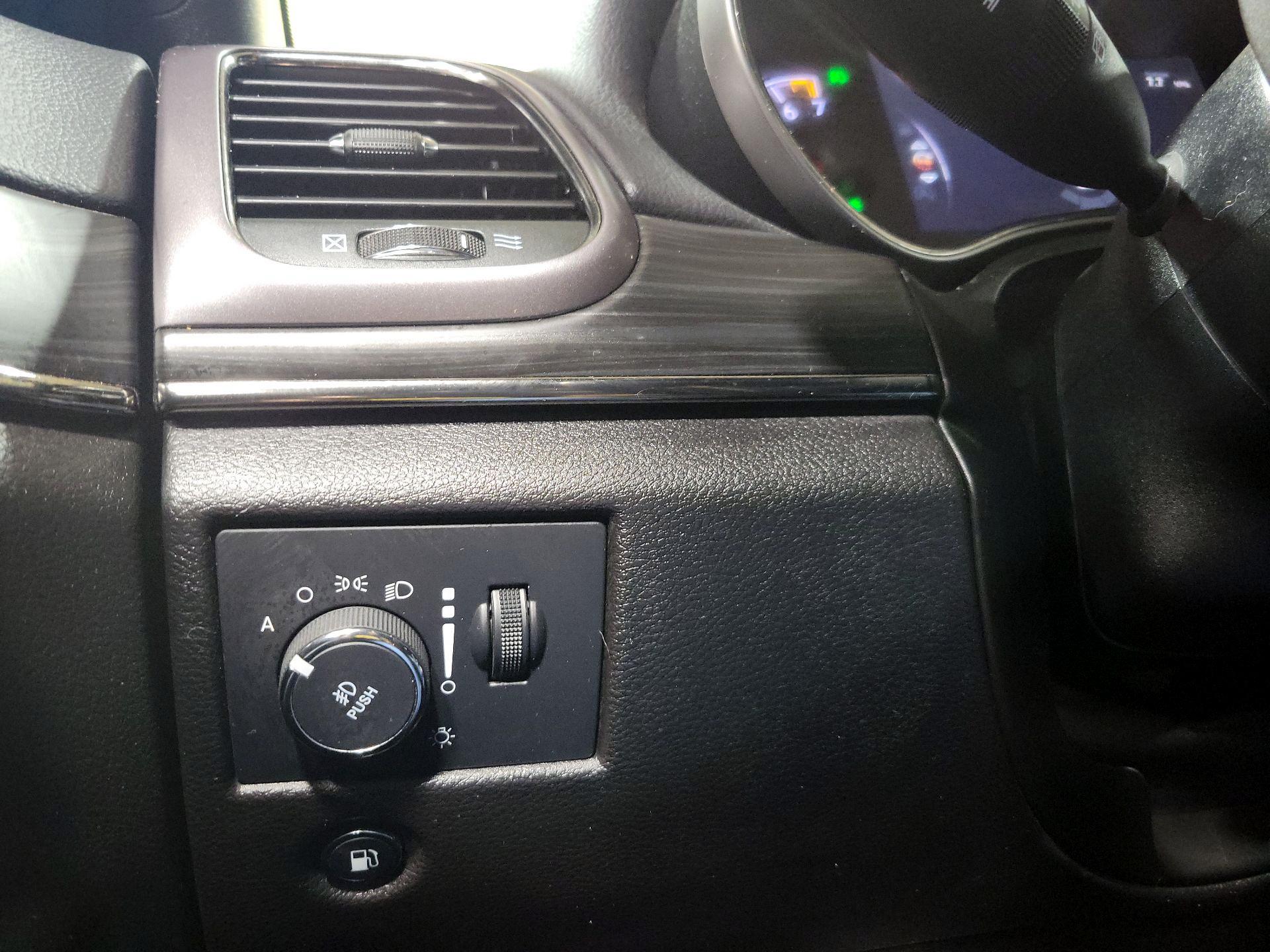 Thumbnail: 2021 Jeep Grand Cherokee - 13