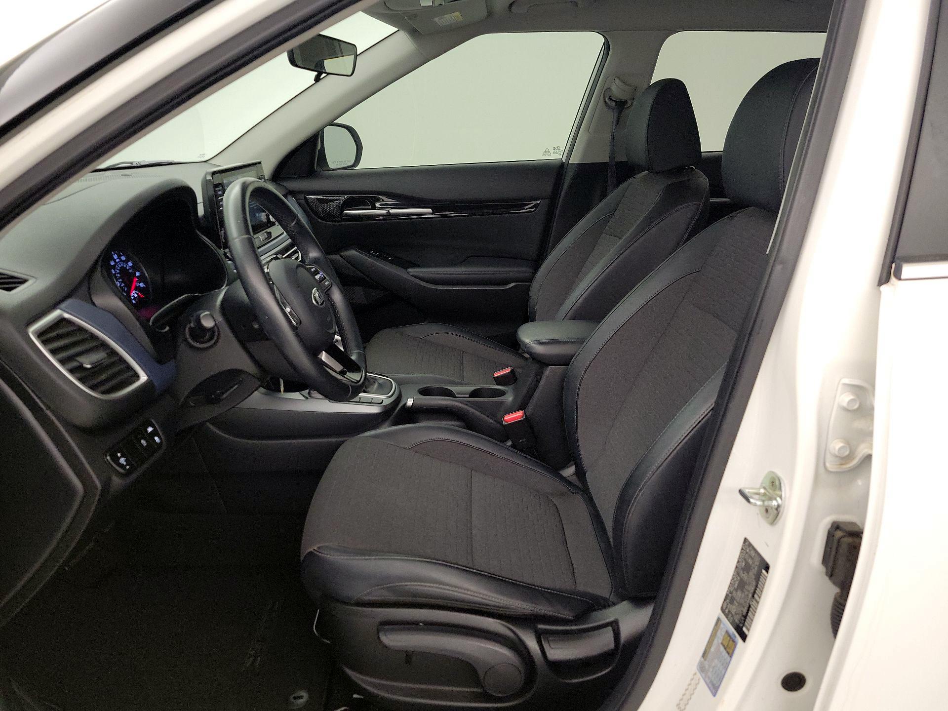 Thumbnail: 2021 Kia Seltos - 11