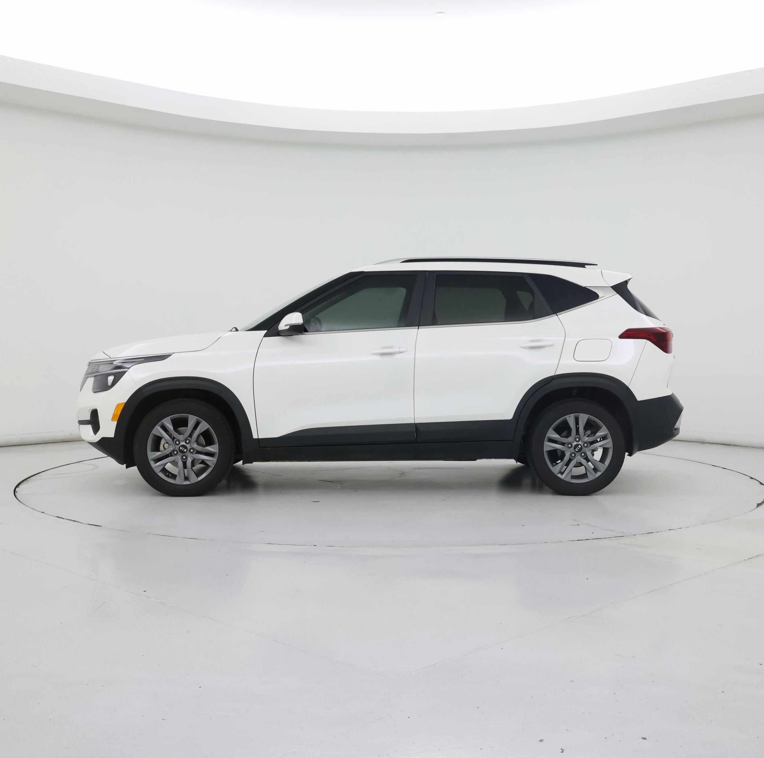 Thumbnail: 2021 Kia Seltos - 3