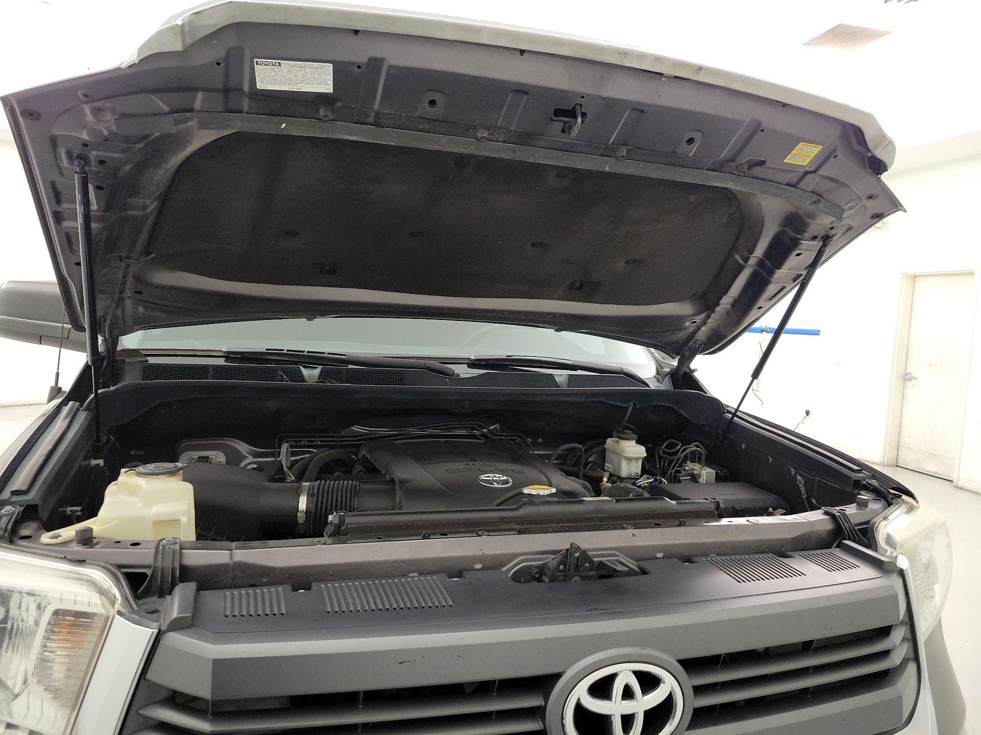 Thumbnail: 2015 Toyota Tundra - 20