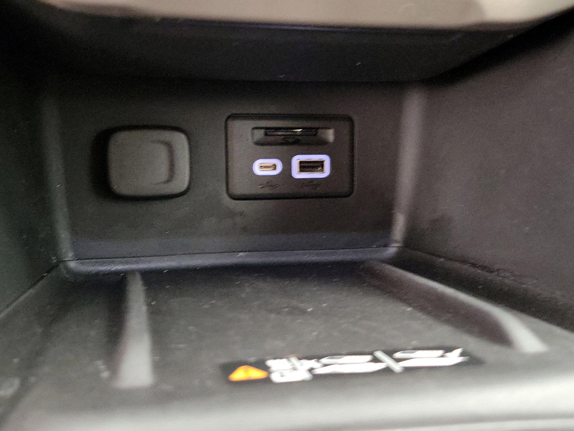 Thumbnail: 2021 GMC Acadia - 18