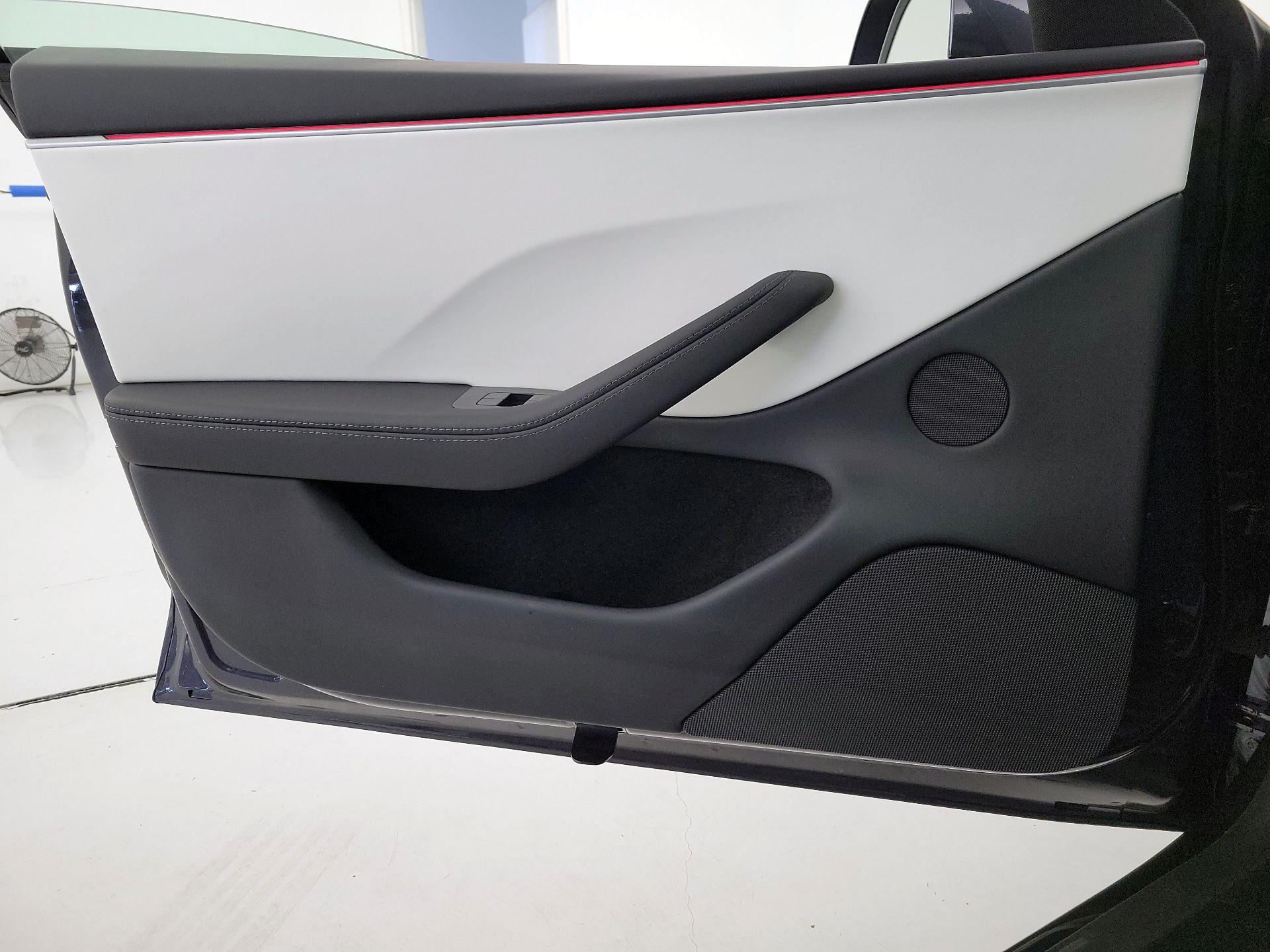 Thumbnail: 2025 Tesla Model 3 - 12