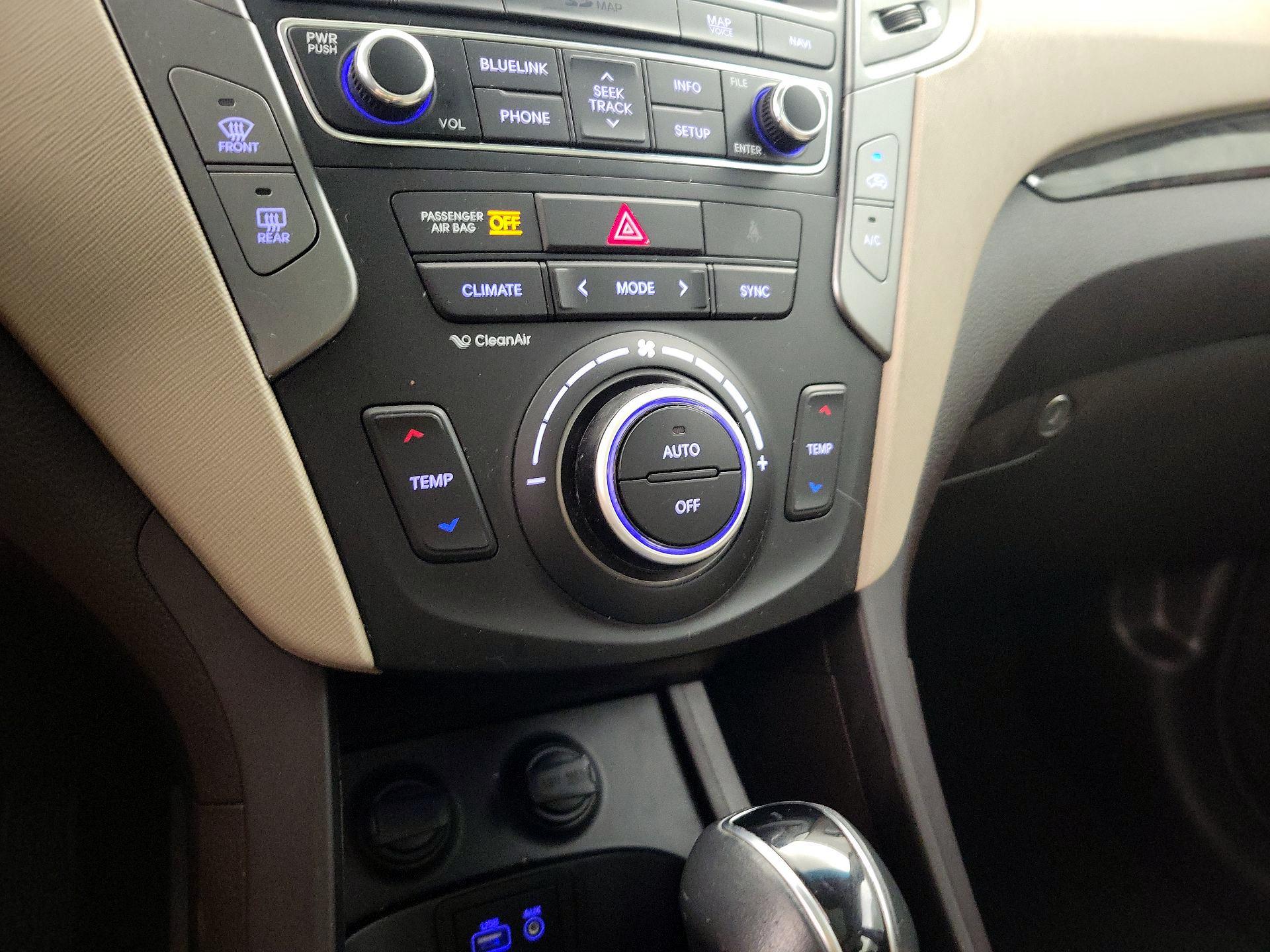 Thumbnail: 2017 Hyundai Santa Fe - 16