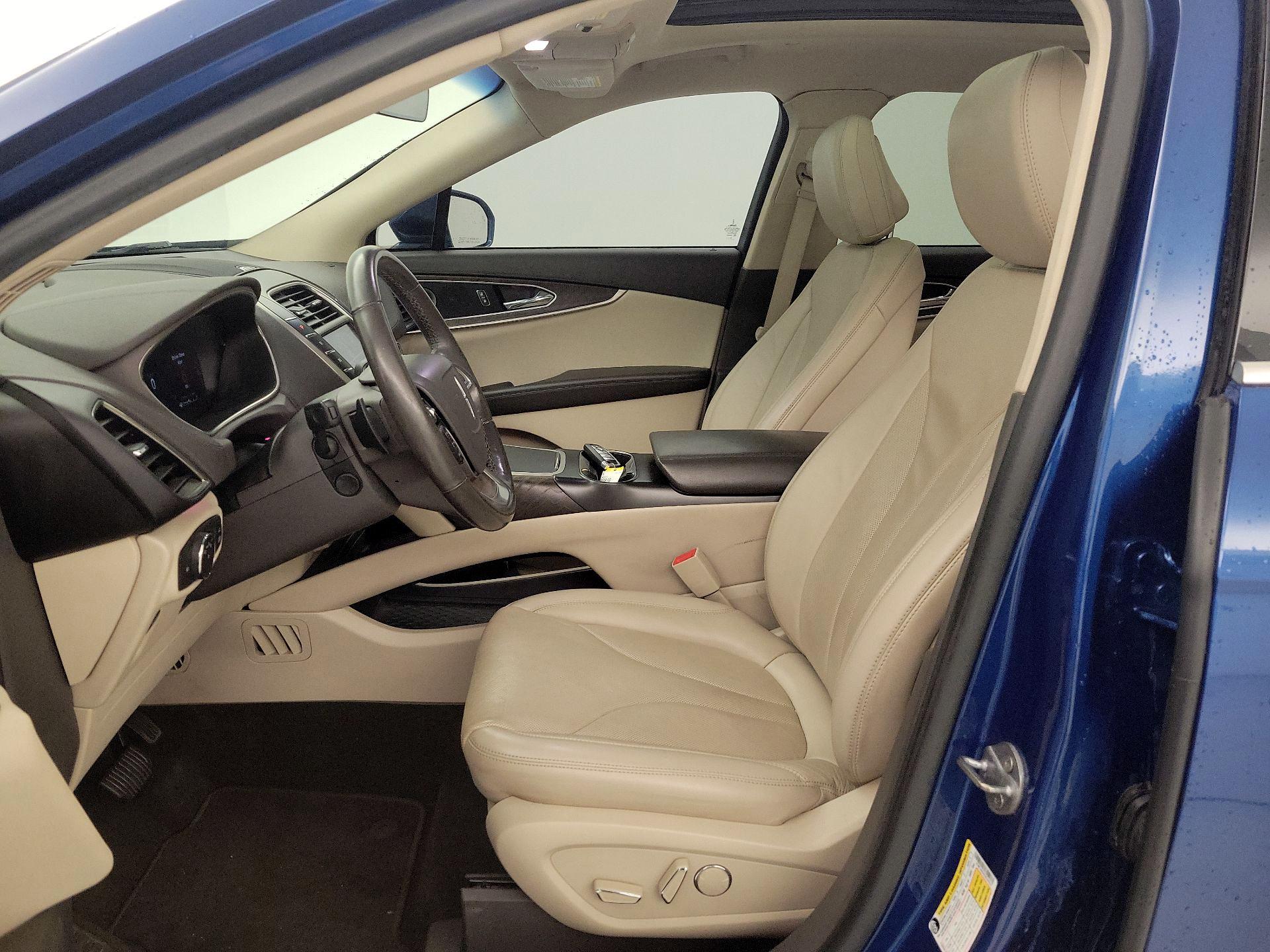 Thumbnail: 2020 Lincoln Nautilus - 11