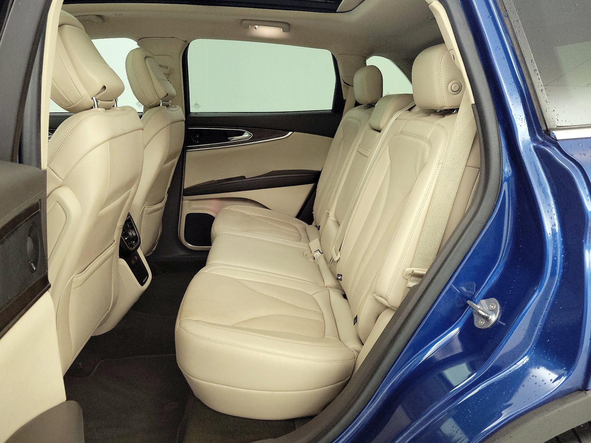 Thumbnail: 2020 Lincoln Nautilus - 20