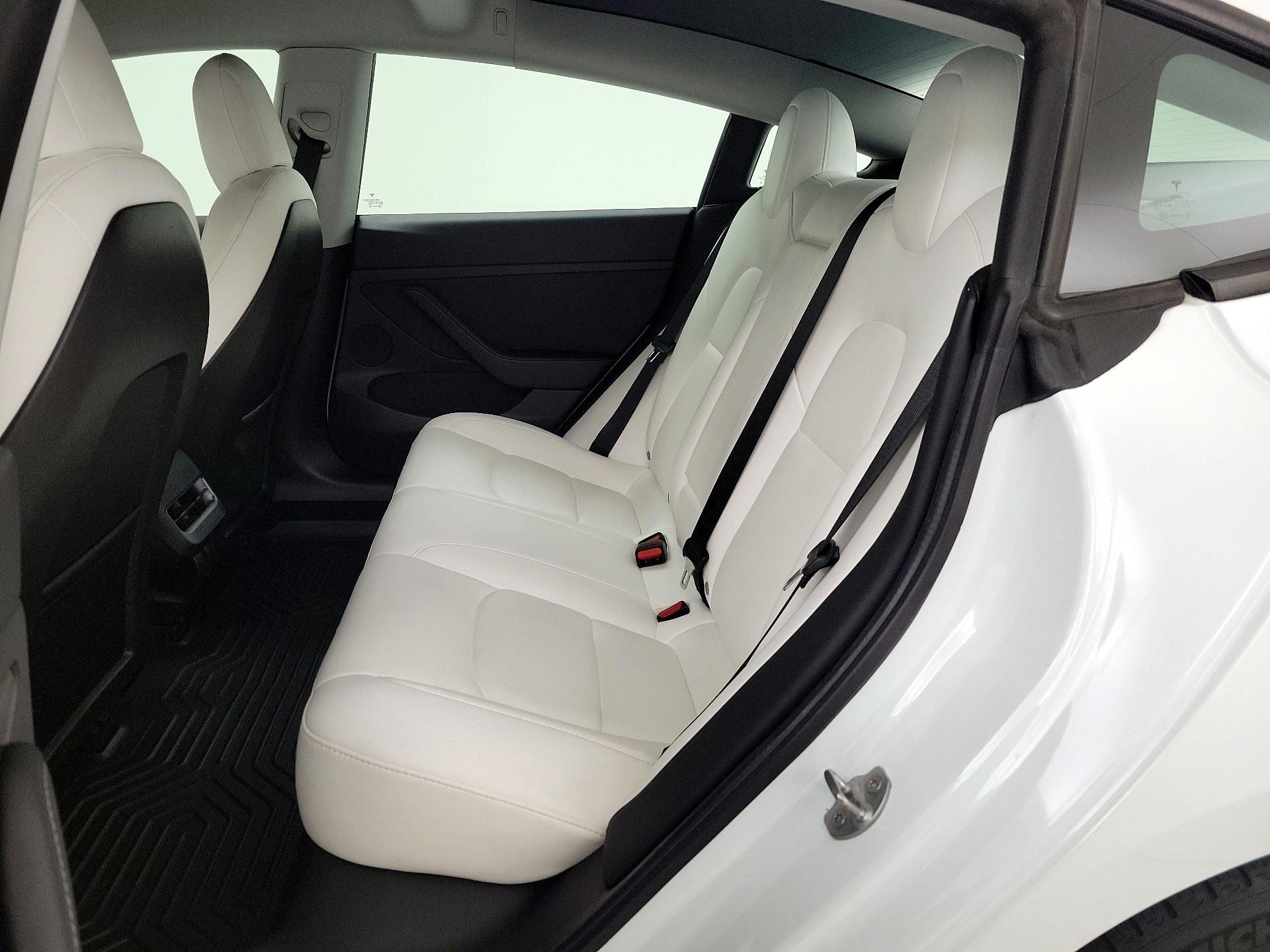 Thumbnail: 2021 Tesla Model 3 - 18