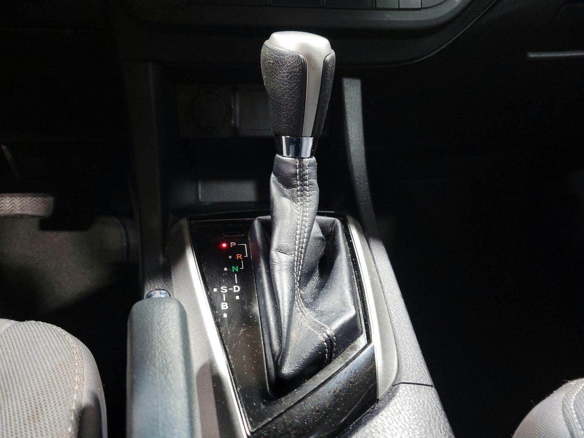 Thumbnail: 2014 Toyota Corolla - 17