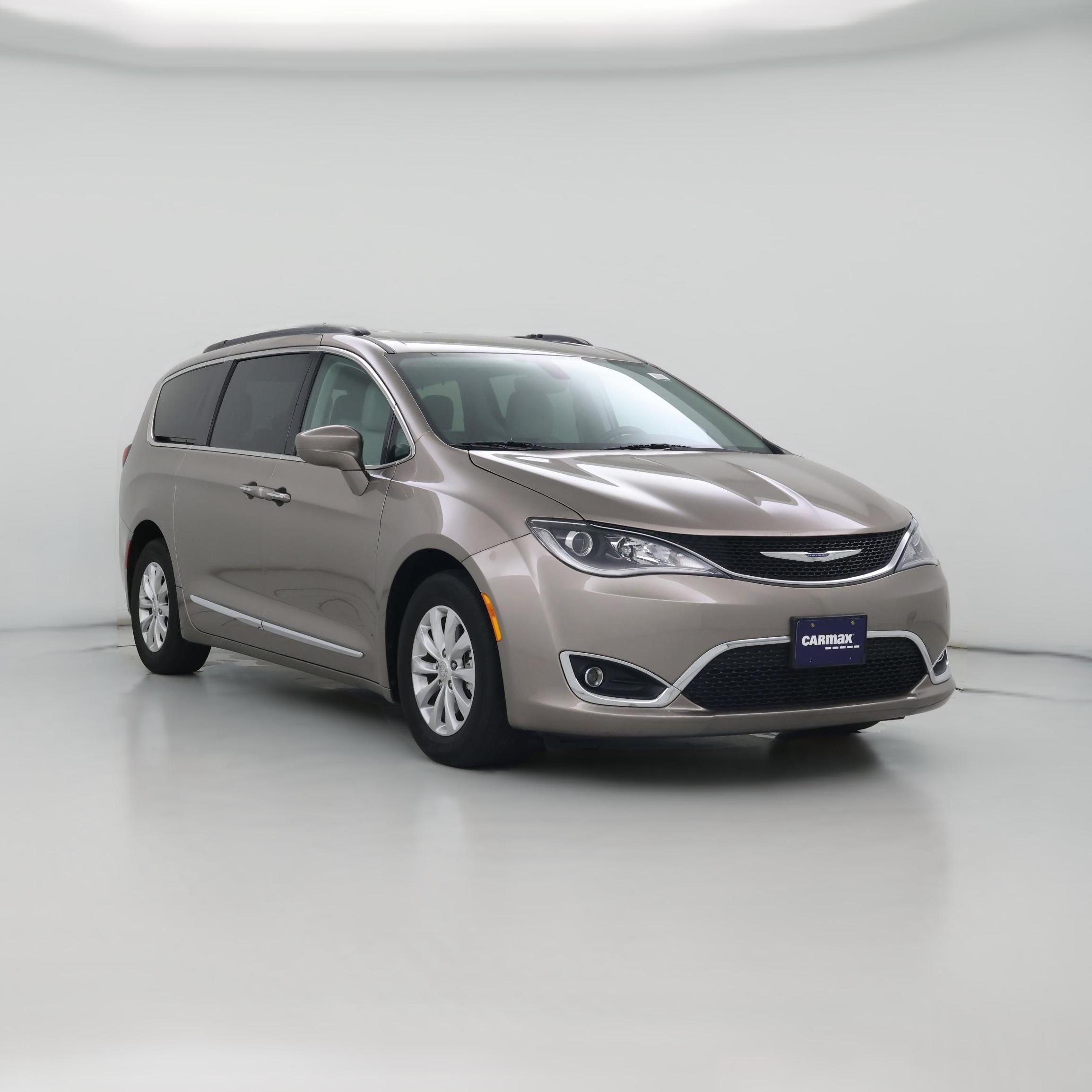 Thumbnail: 2017 Chrysler Pacifica - 1