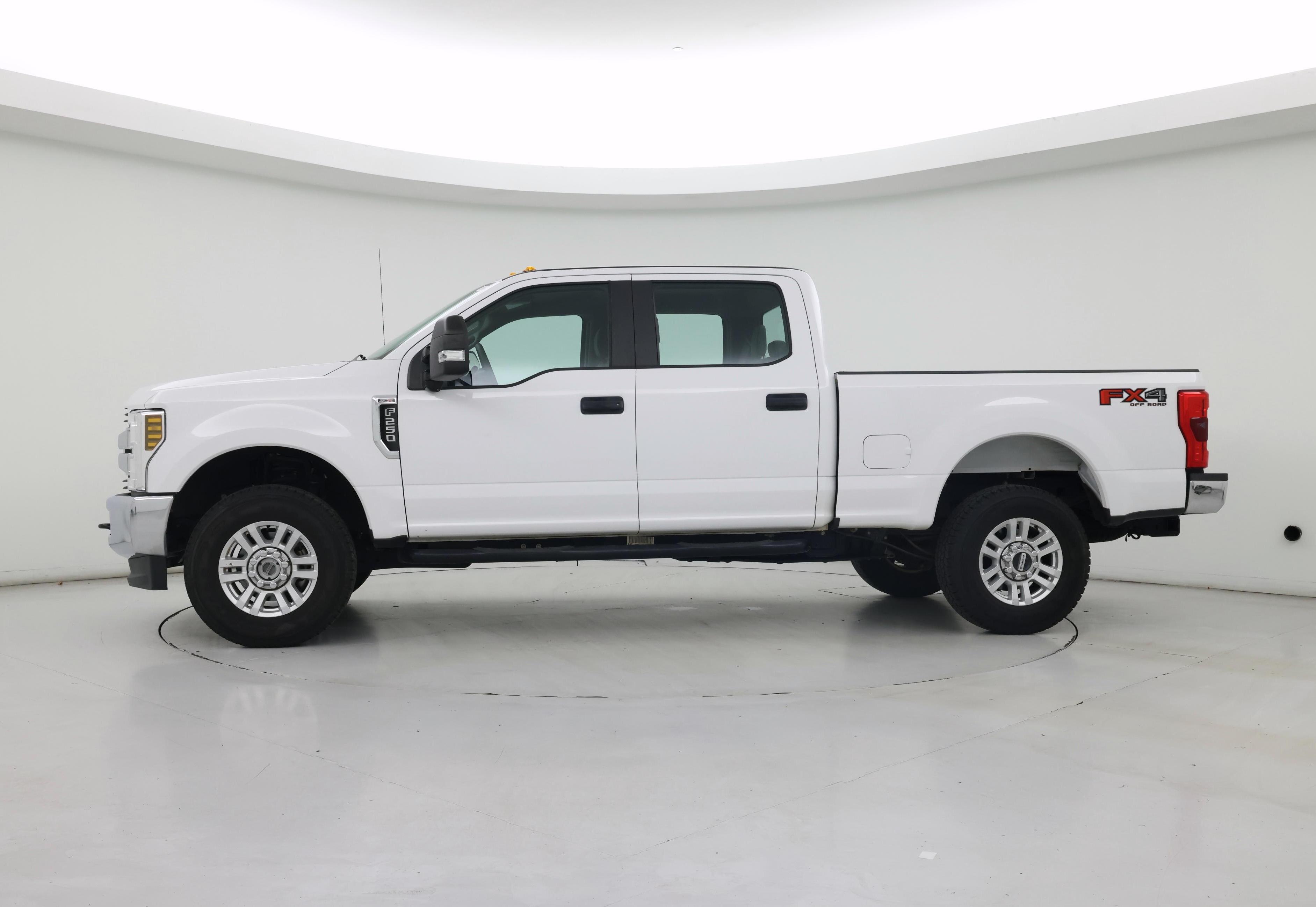 Thumbnail: 2018 Ford F-250 - 3