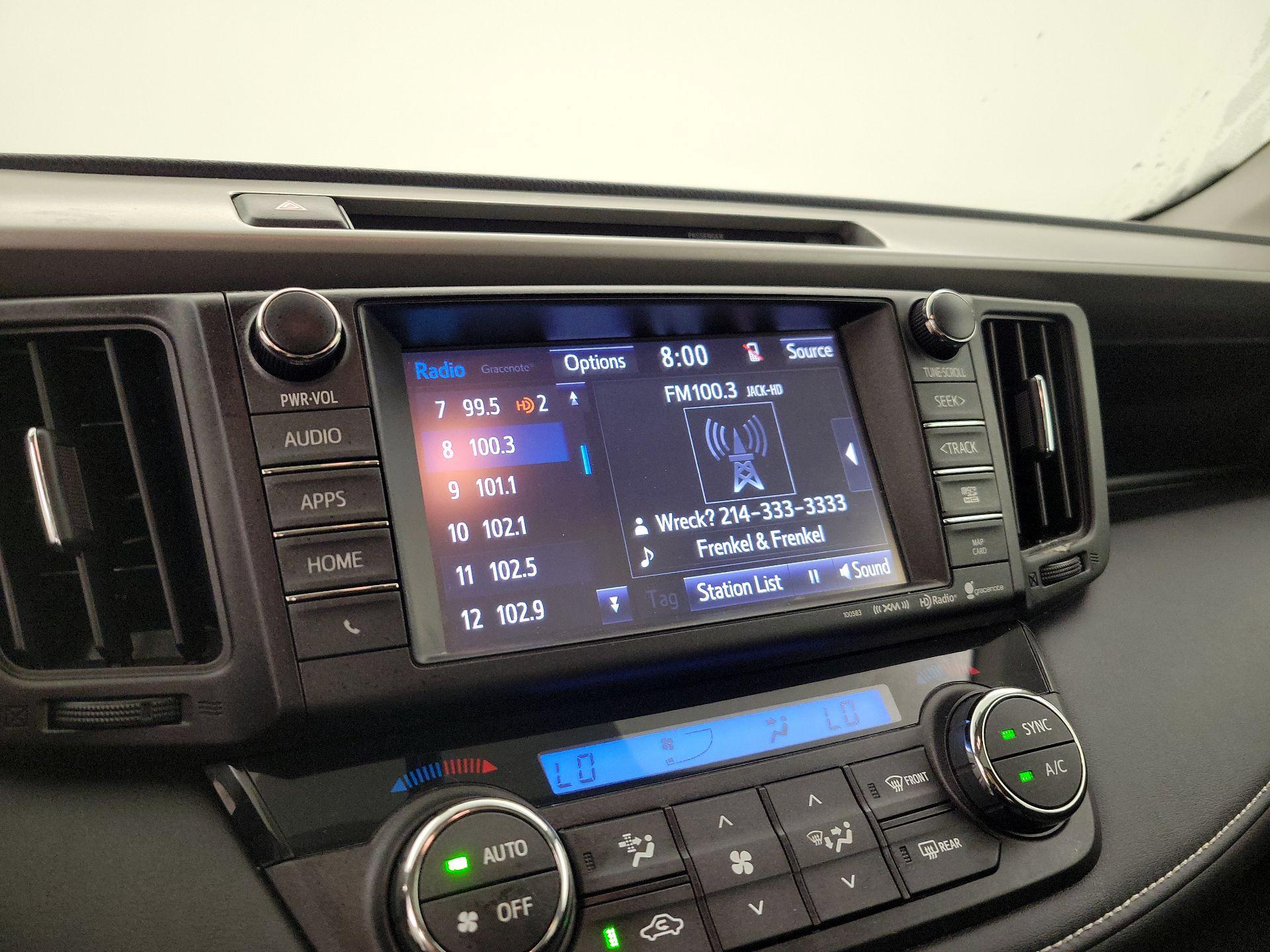 Thumbnail: 2016 Toyota RAV4 - 15